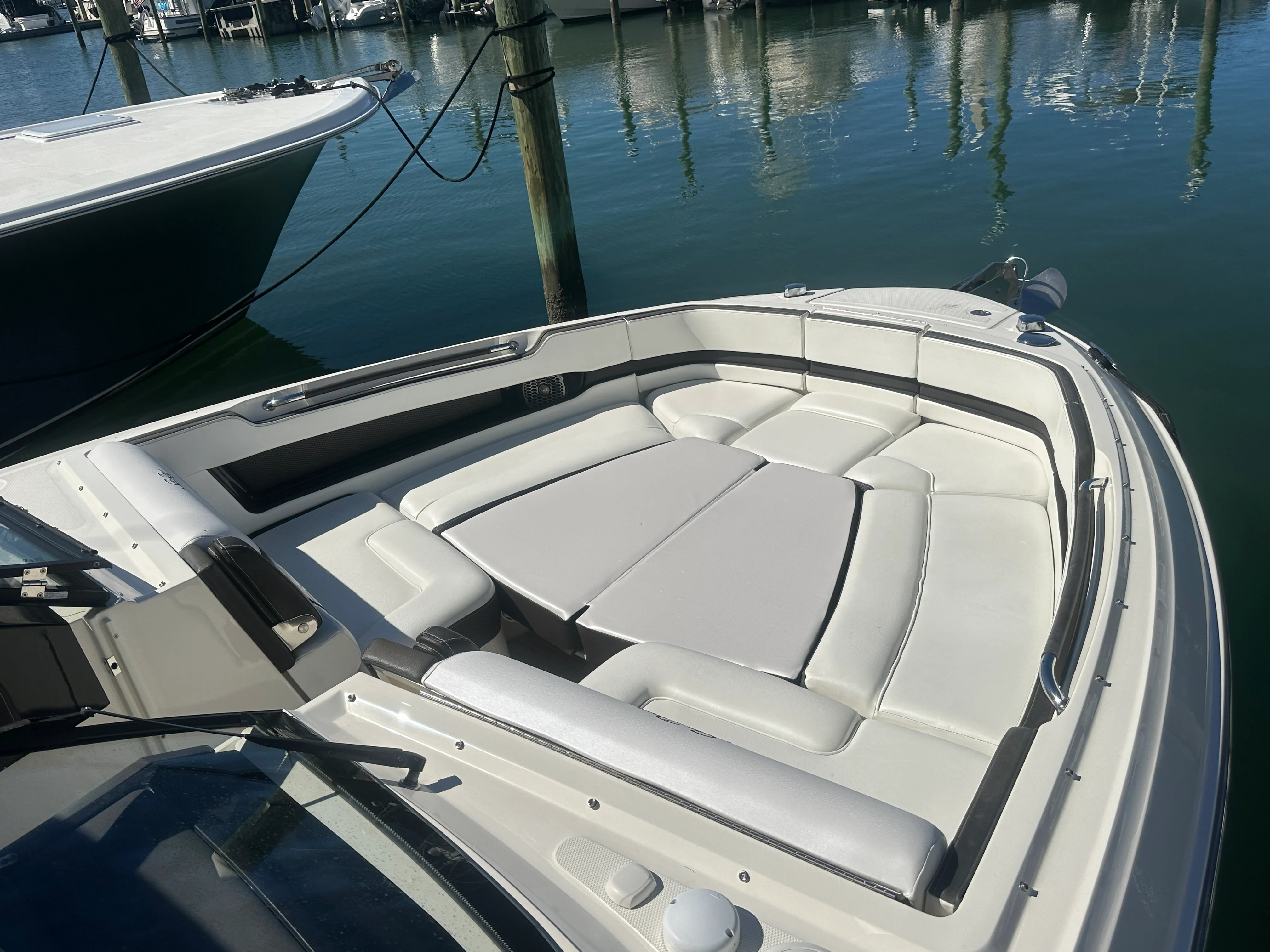 2018 Sea Ray 310 SLX OUTBOARD Image Thumbnail #8