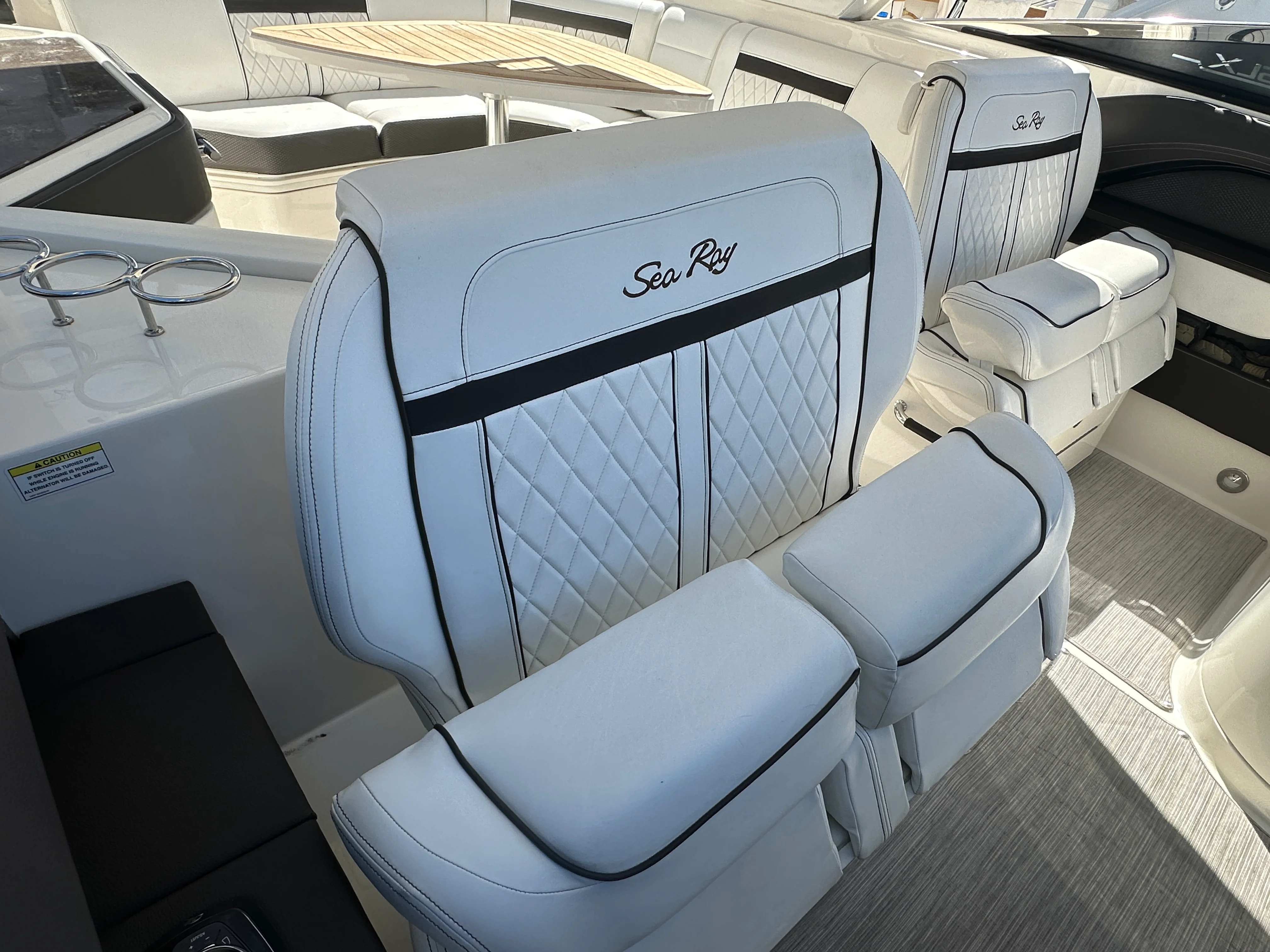 2018 Sea Ray 310 SLX OUTBOARD Image Thumbnail #10