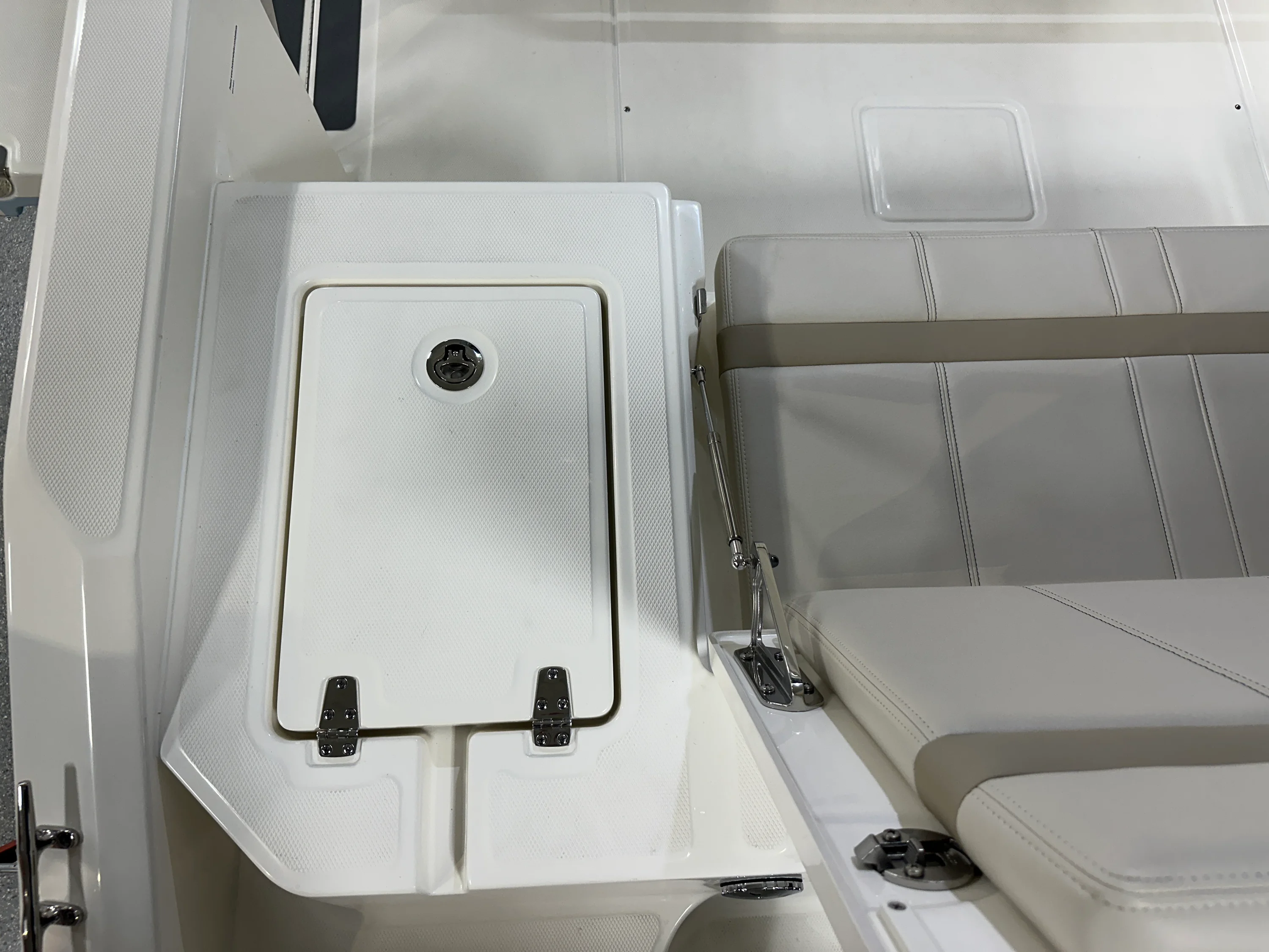 2026 Boston Whaler 280 Dauntless Image Thumbnail #28