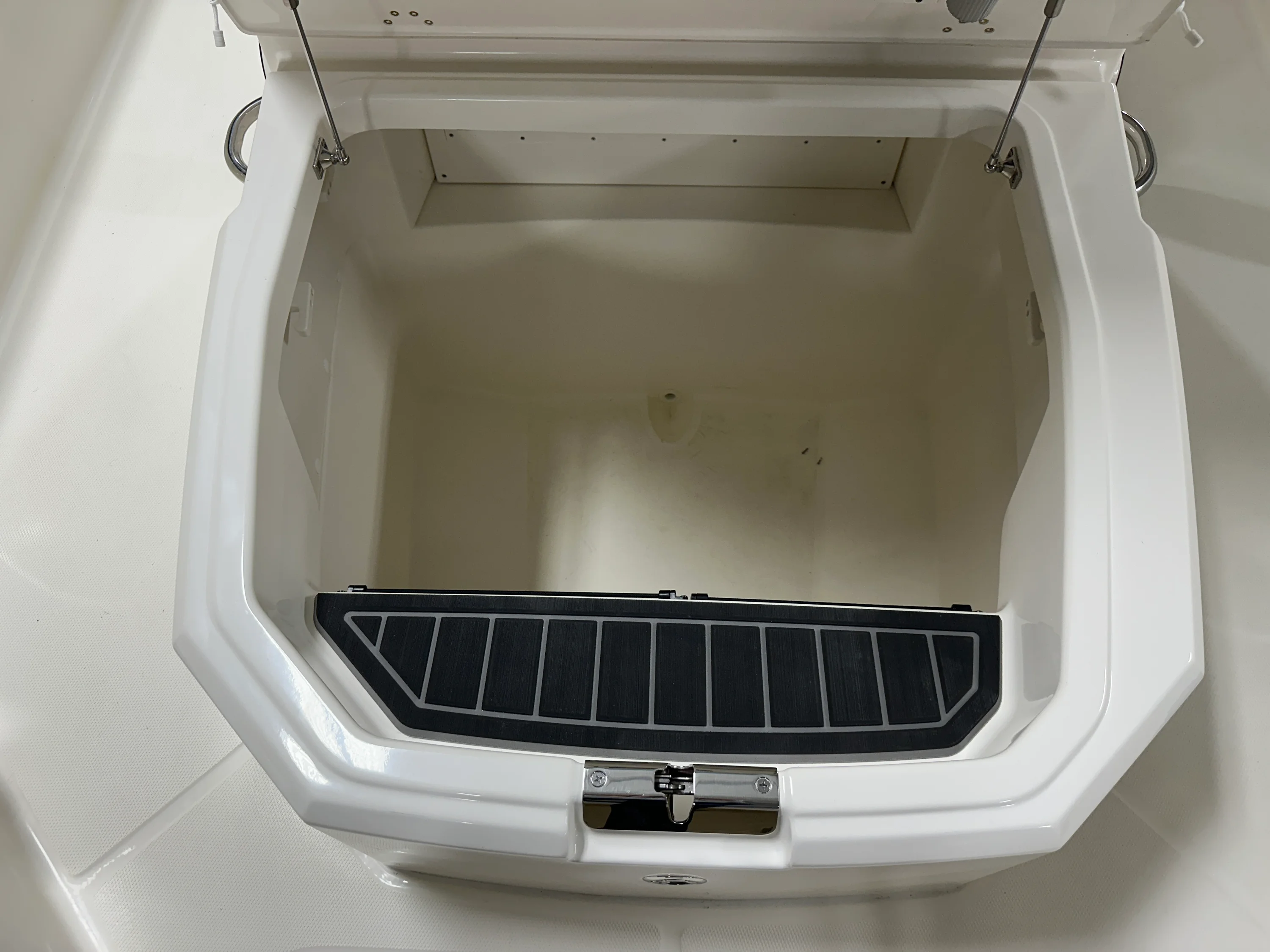 2026 Boston Whaler 280 Dauntless Image Thumbnail #85