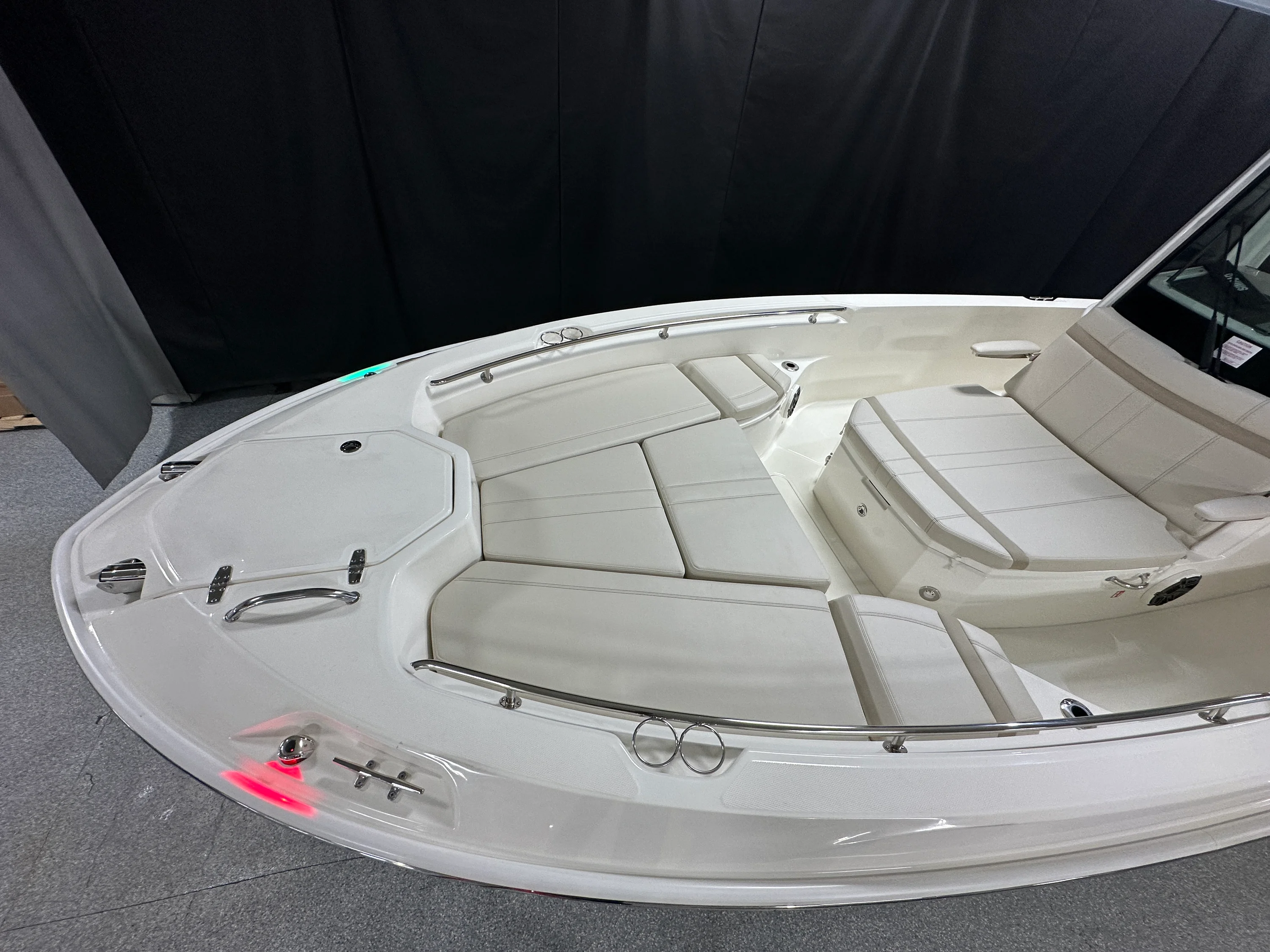 2026 Boston Whaler 280 Dauntless Image Thumbnail #4