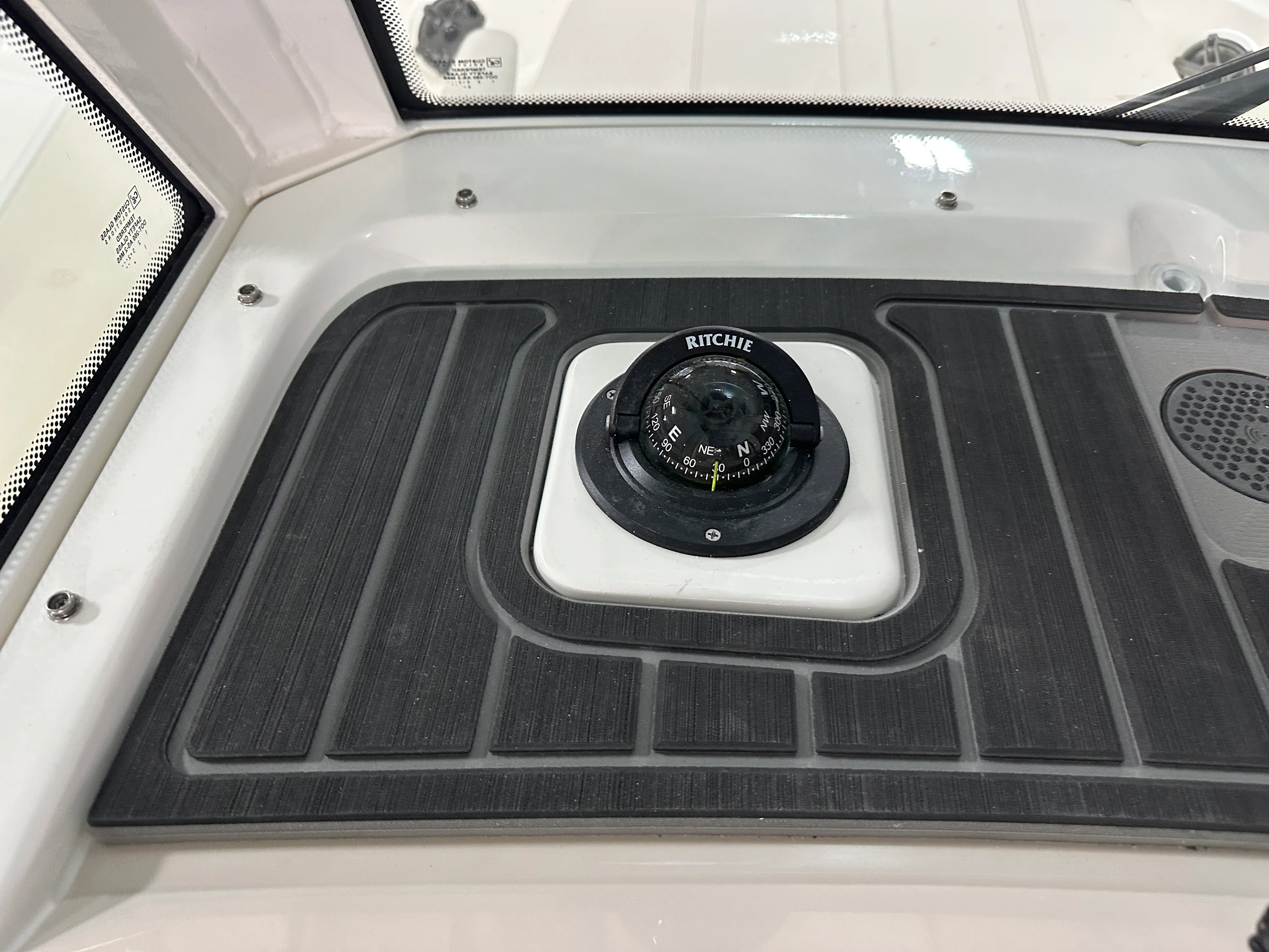 2026 Boston Whaler 280 Dauntless Image Thumbnail #58