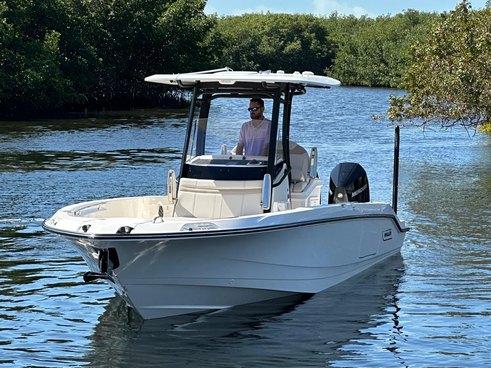2026 Boston Whaler 280 Dauntless Image Thumbnail #2