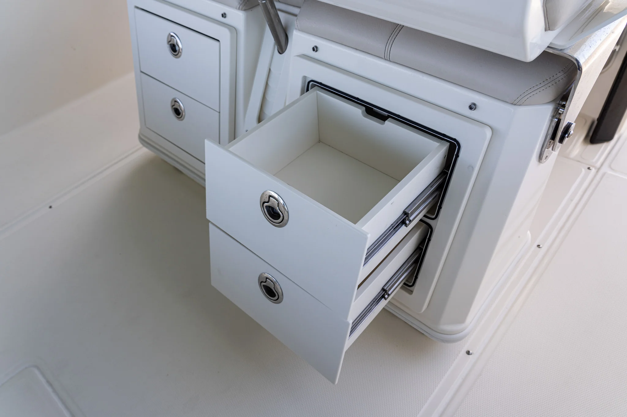 2026 Boston Whaler 280 Dauntless Image Thumbnail #15