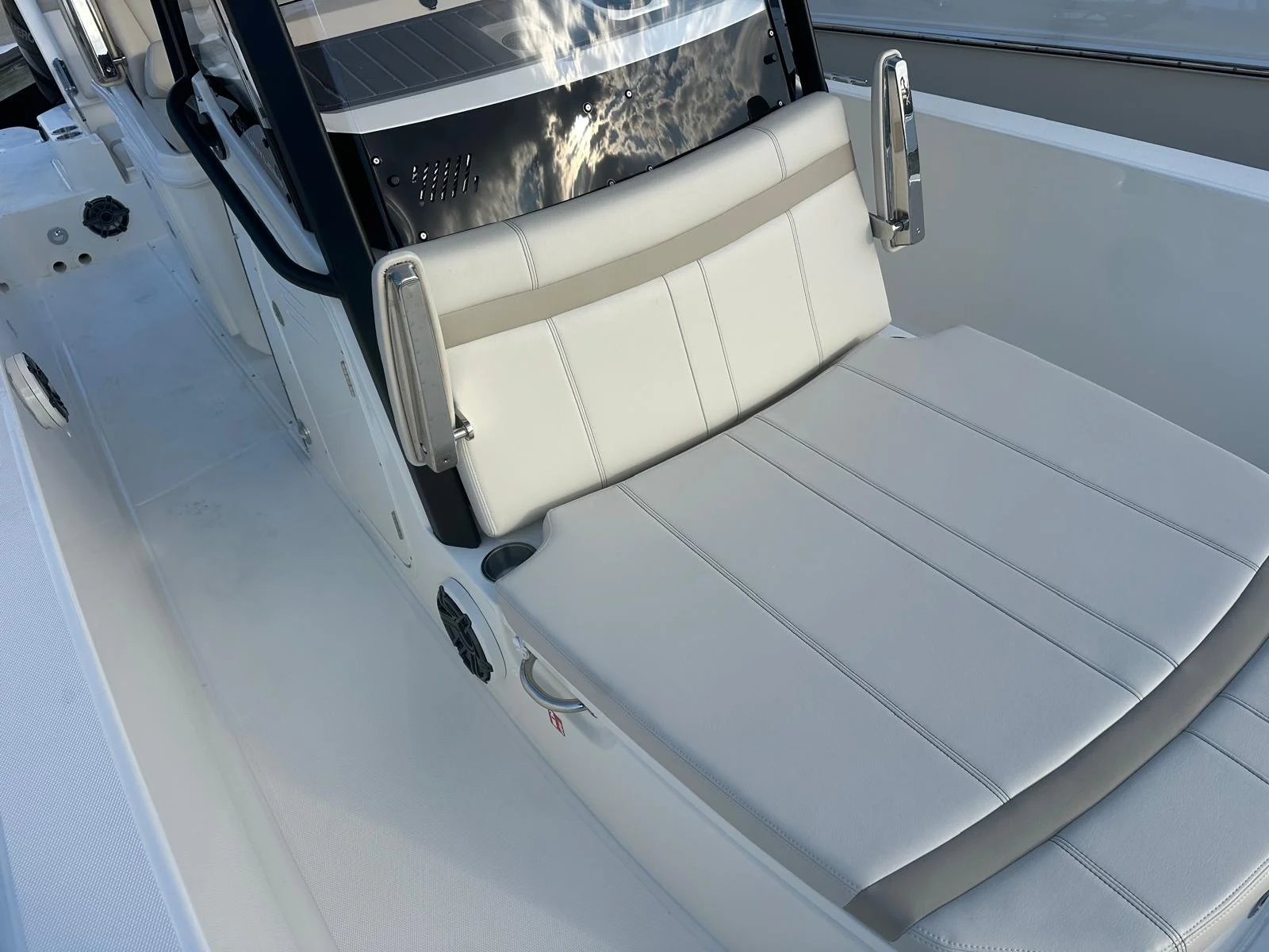 2026 Boston Whaler 280 Dauntless Image Thumbnail #13