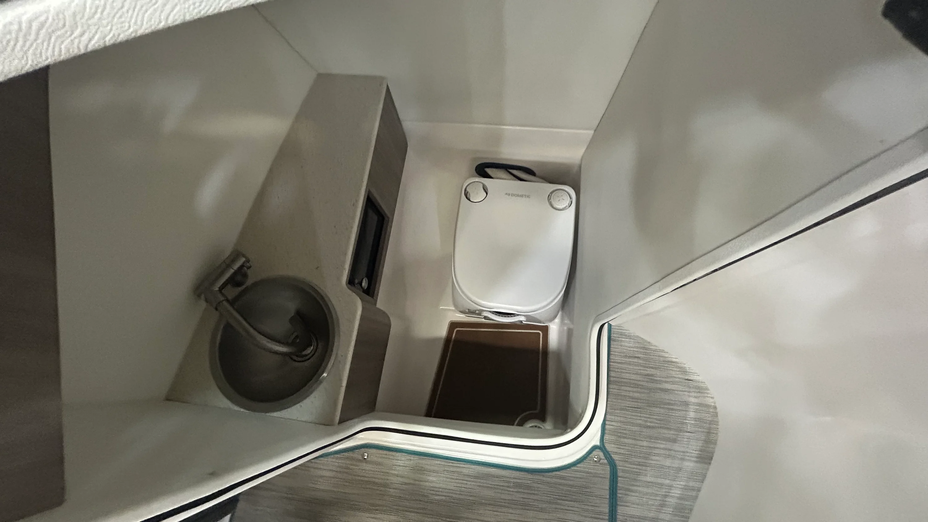 2019 Regal LS6 Image Thumbnail #17