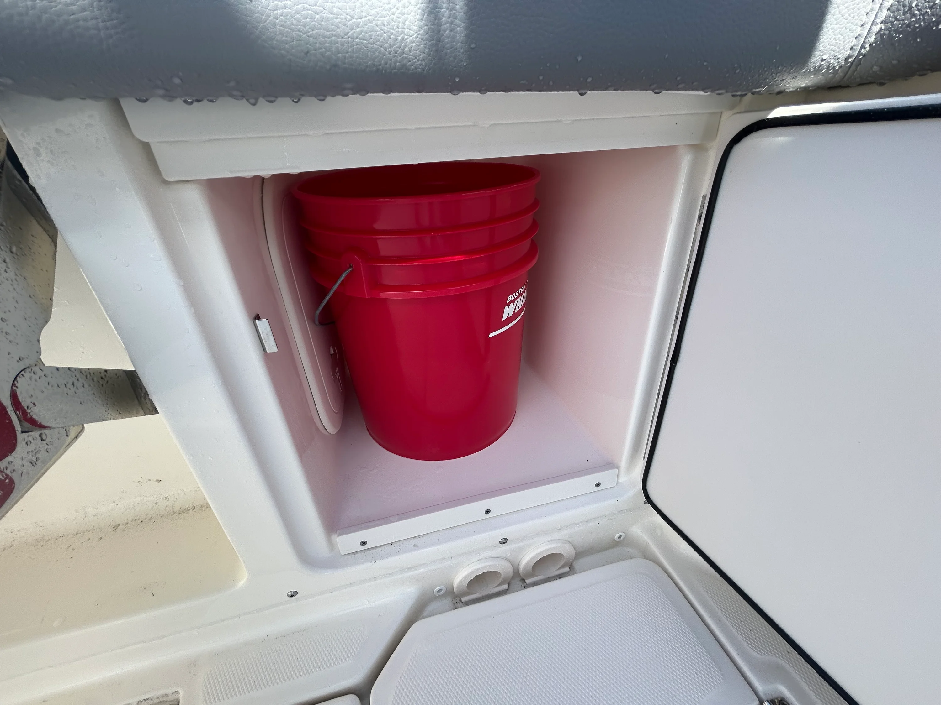 2026 Boston Whaler 330 Outrage Image Thumbnail #18