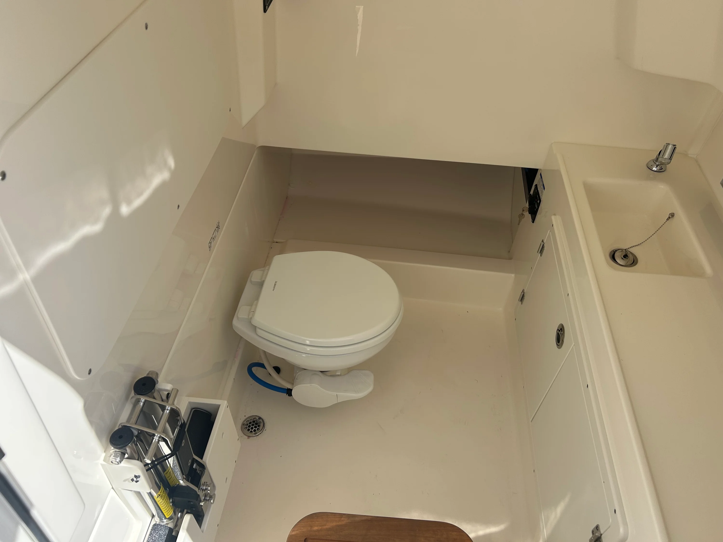 2026 Boston Whaler 330 Outrage Image Thumbnail #32