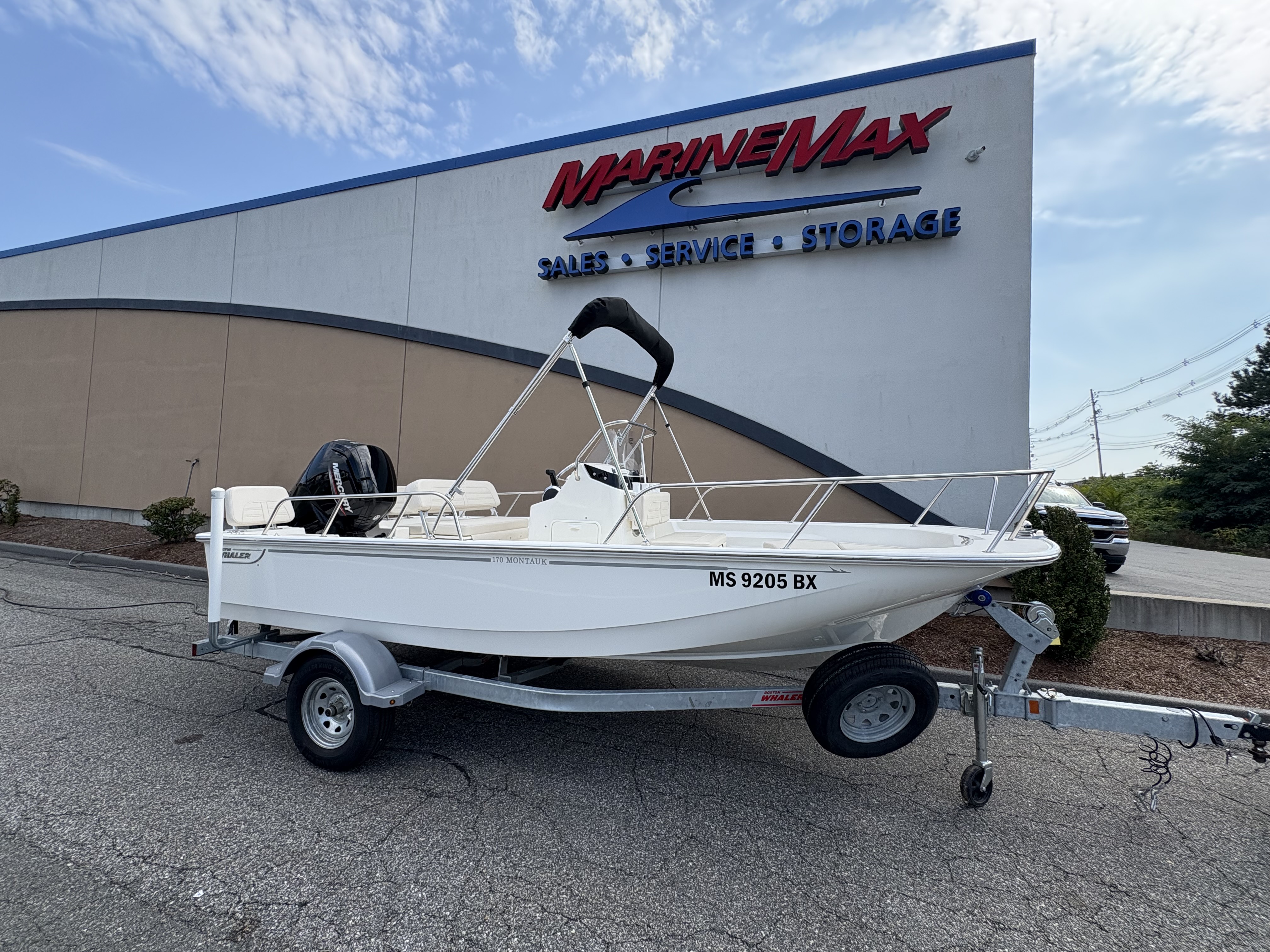 2025 Boston Whaler 170 MONTAUK Image Thumbnail #0