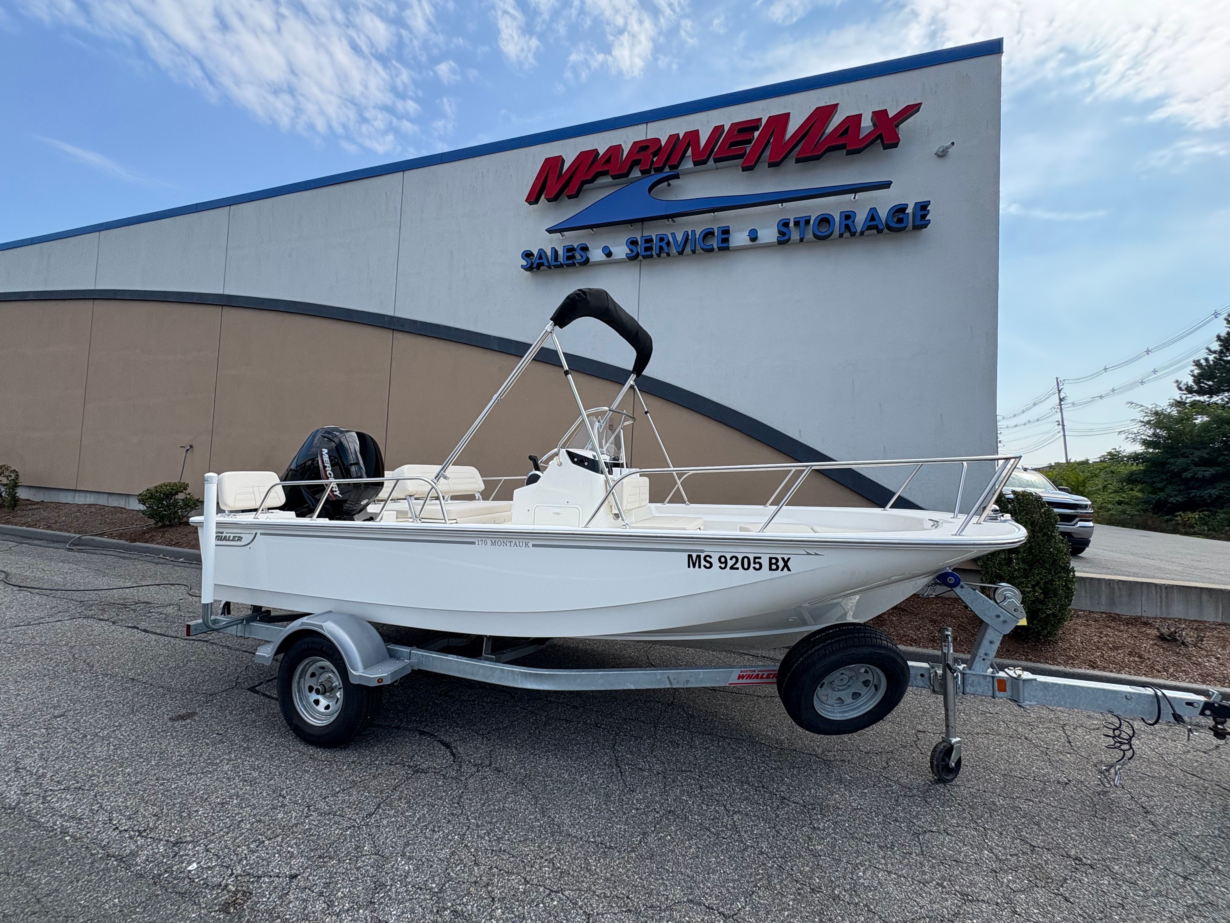 2025 Boston Whaler 170 MONTAUK Image Thumbnail #0