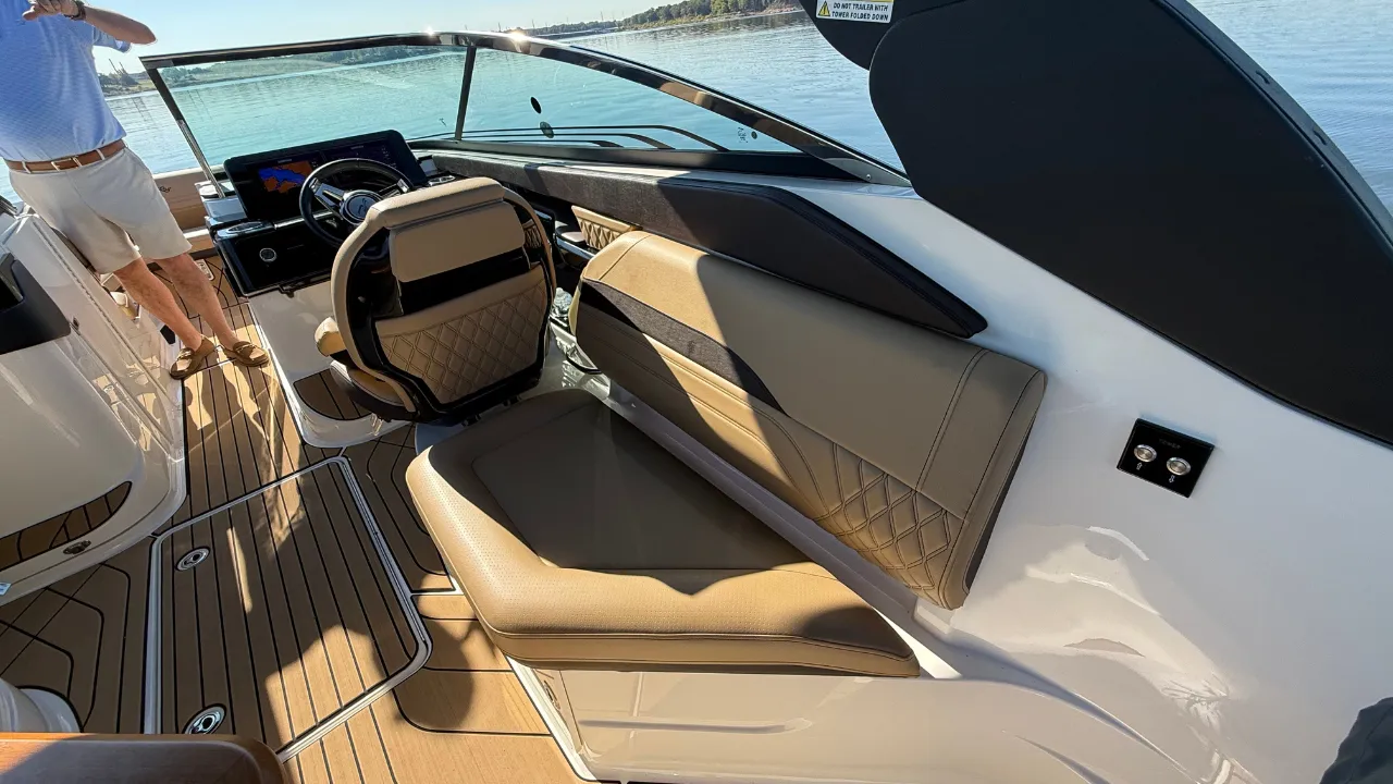 2023 Sea Ray 260 SLX OUTBOARD Image Thumbnail #16