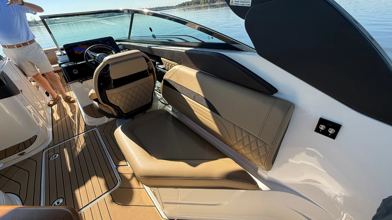 2023 Sea Ray 260 SLX OUTBOARD Image Thumbnail #16