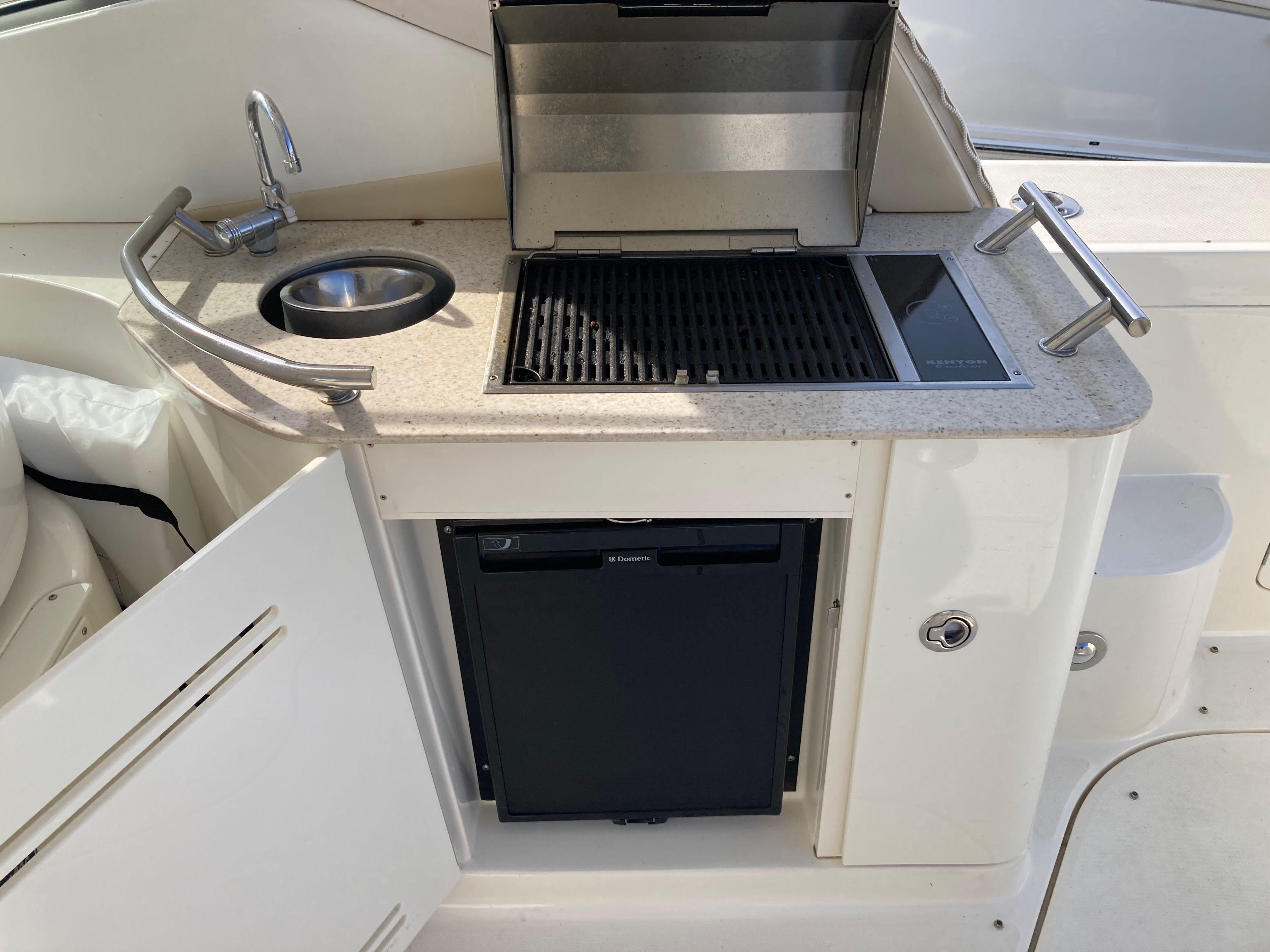 2009 Sea Ray 350 SUNDANCER Image Thumbnail #21