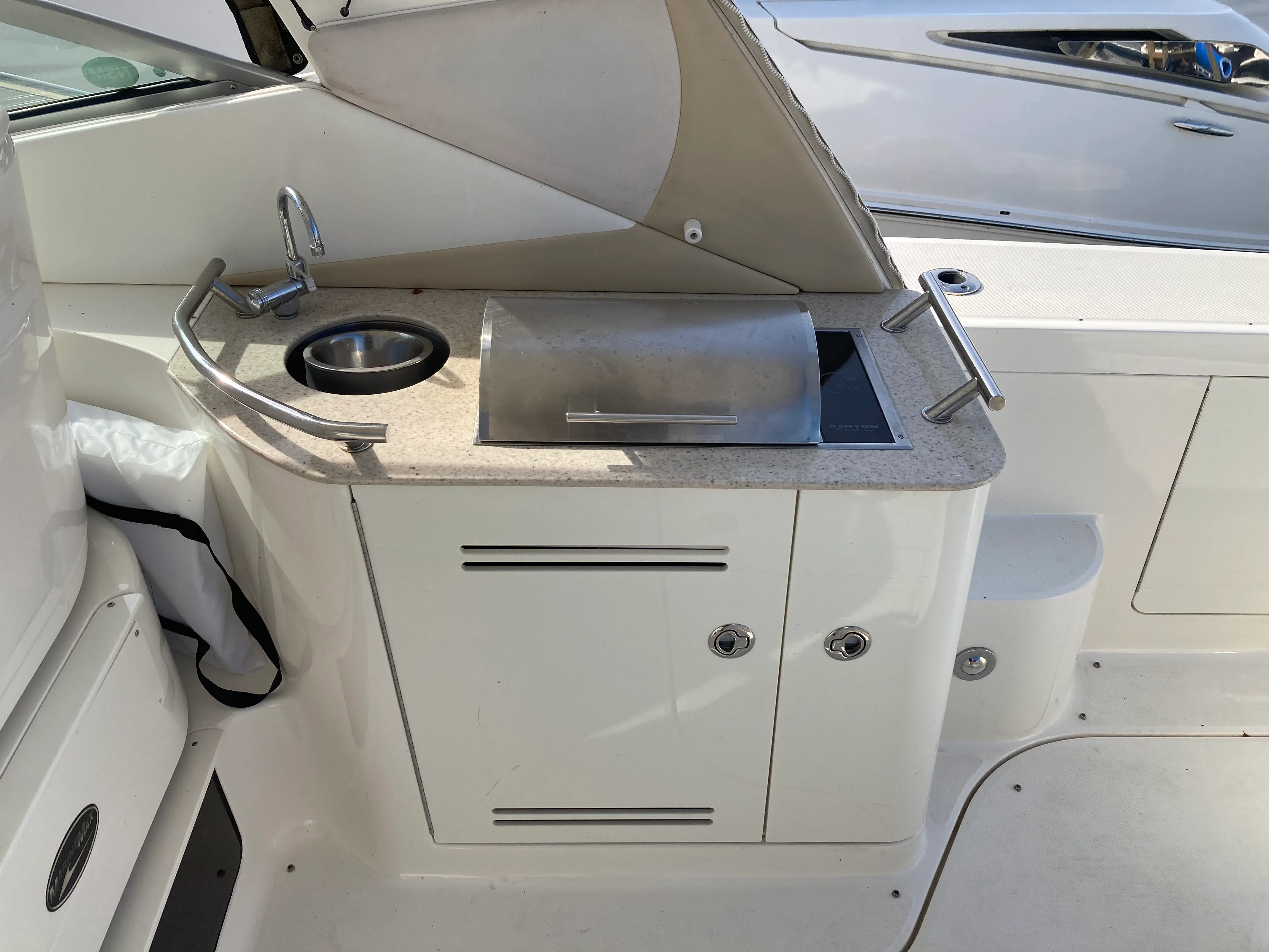 2009 Sea Ray 350 SUNDANCER Image Thumbnail #20