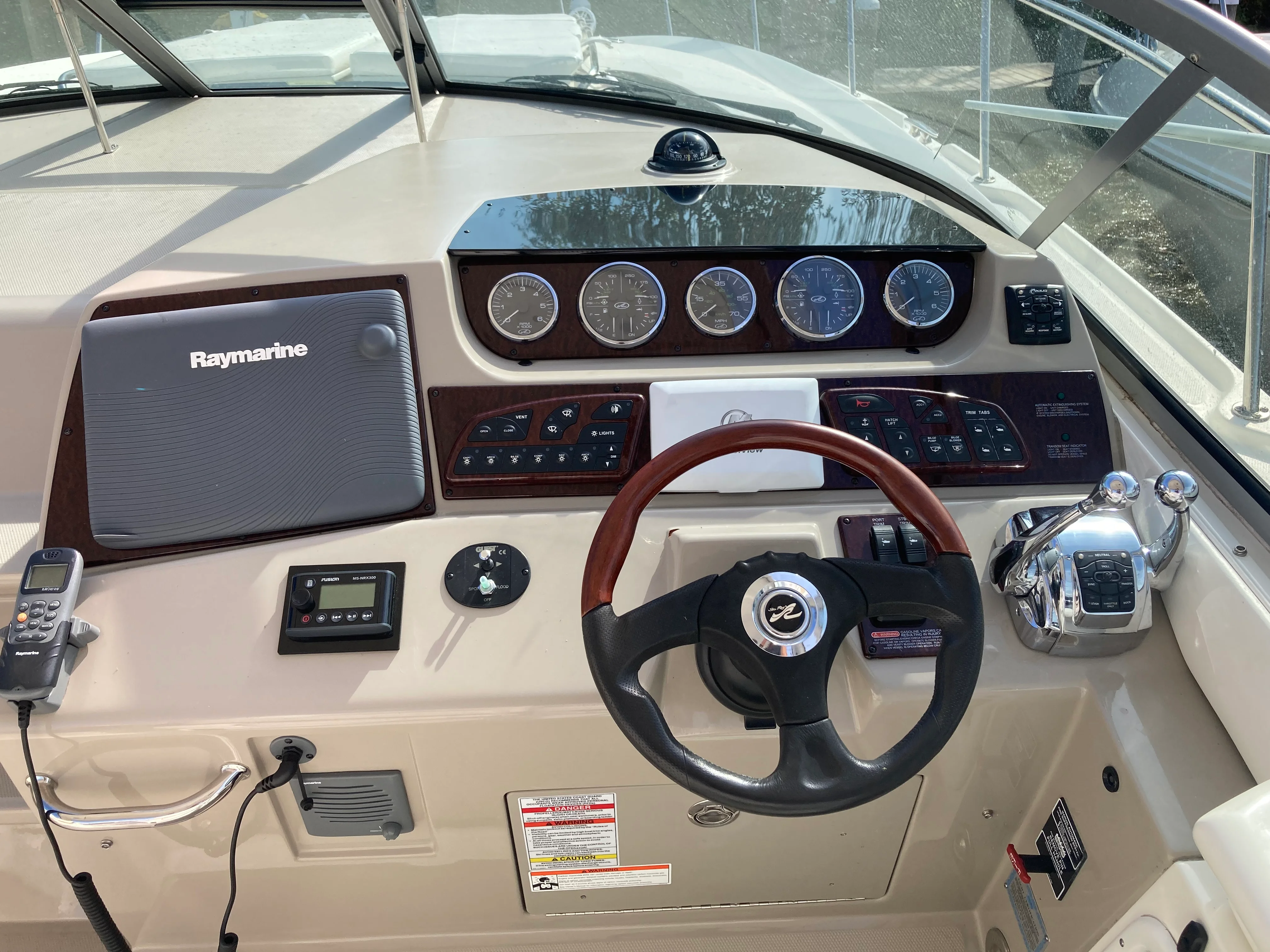 2009 Sea Ray 350 SUNDANCER Image Thumbnail #29