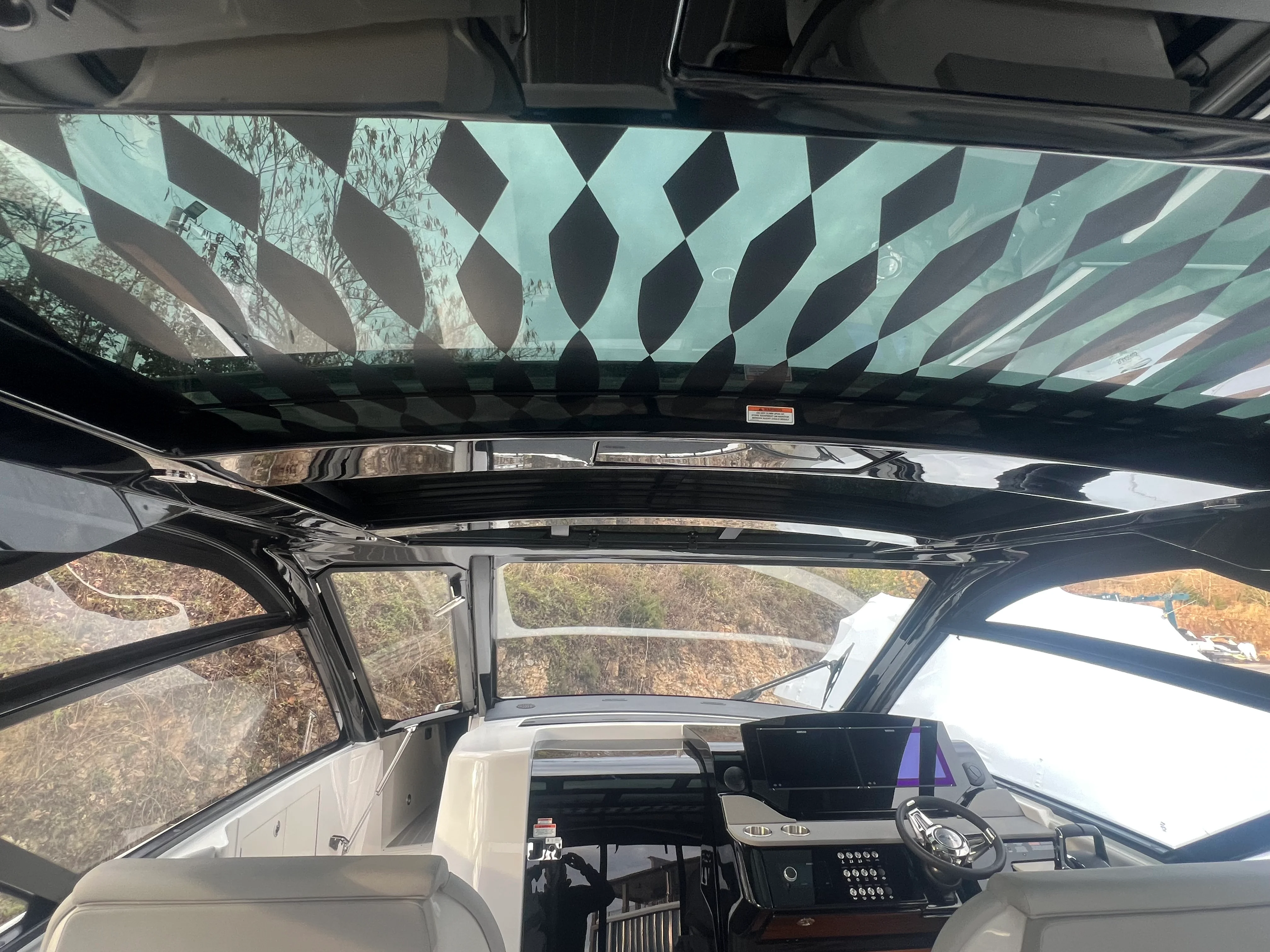 2026 Sea Ray Sundancer 370 Image Thumbnail #6