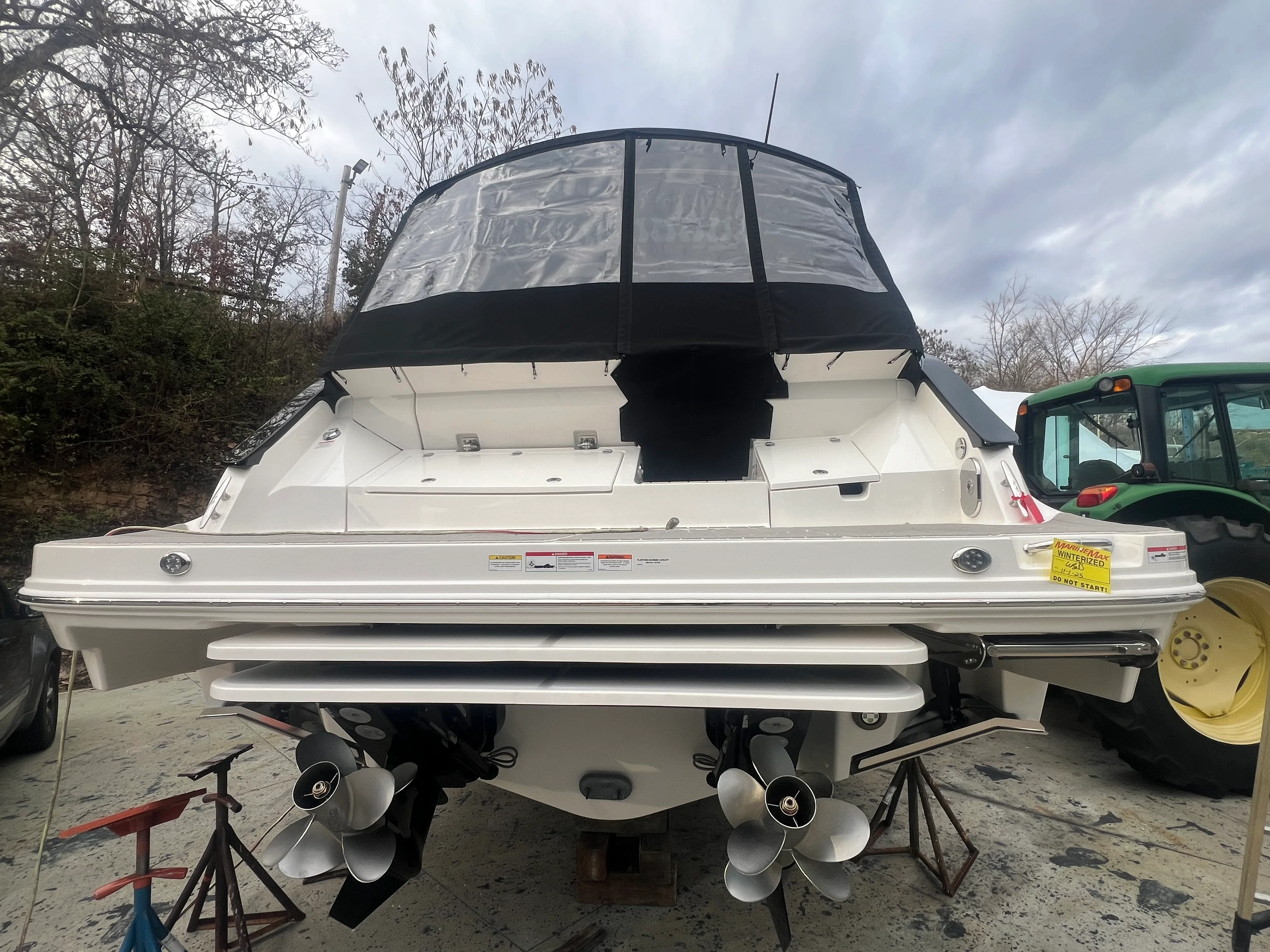 2026 Sea Ray Sundancer 370 Image Thumbnail #4