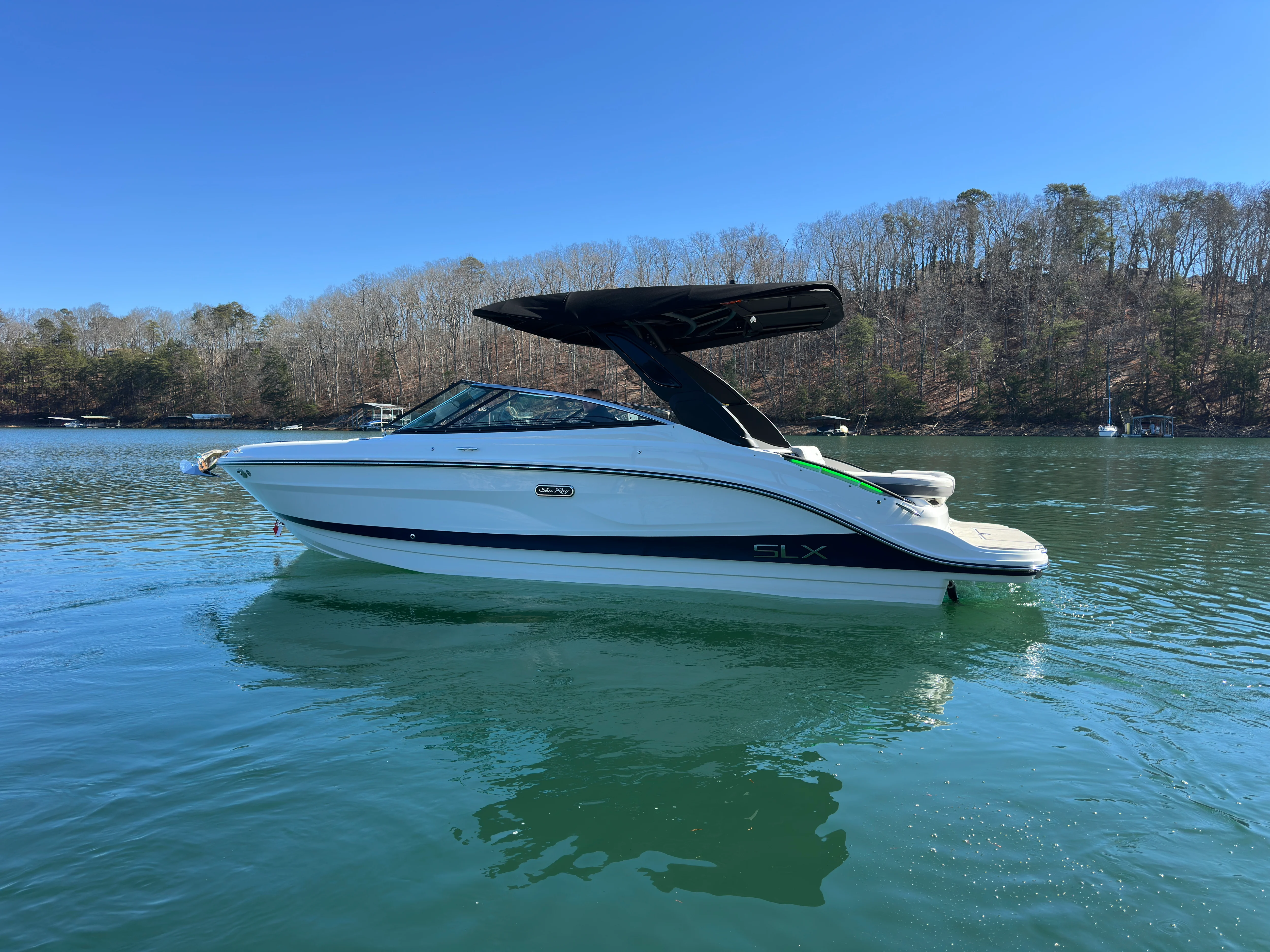 2026 Sea Ray SLX 260 Image Thumbnail #1