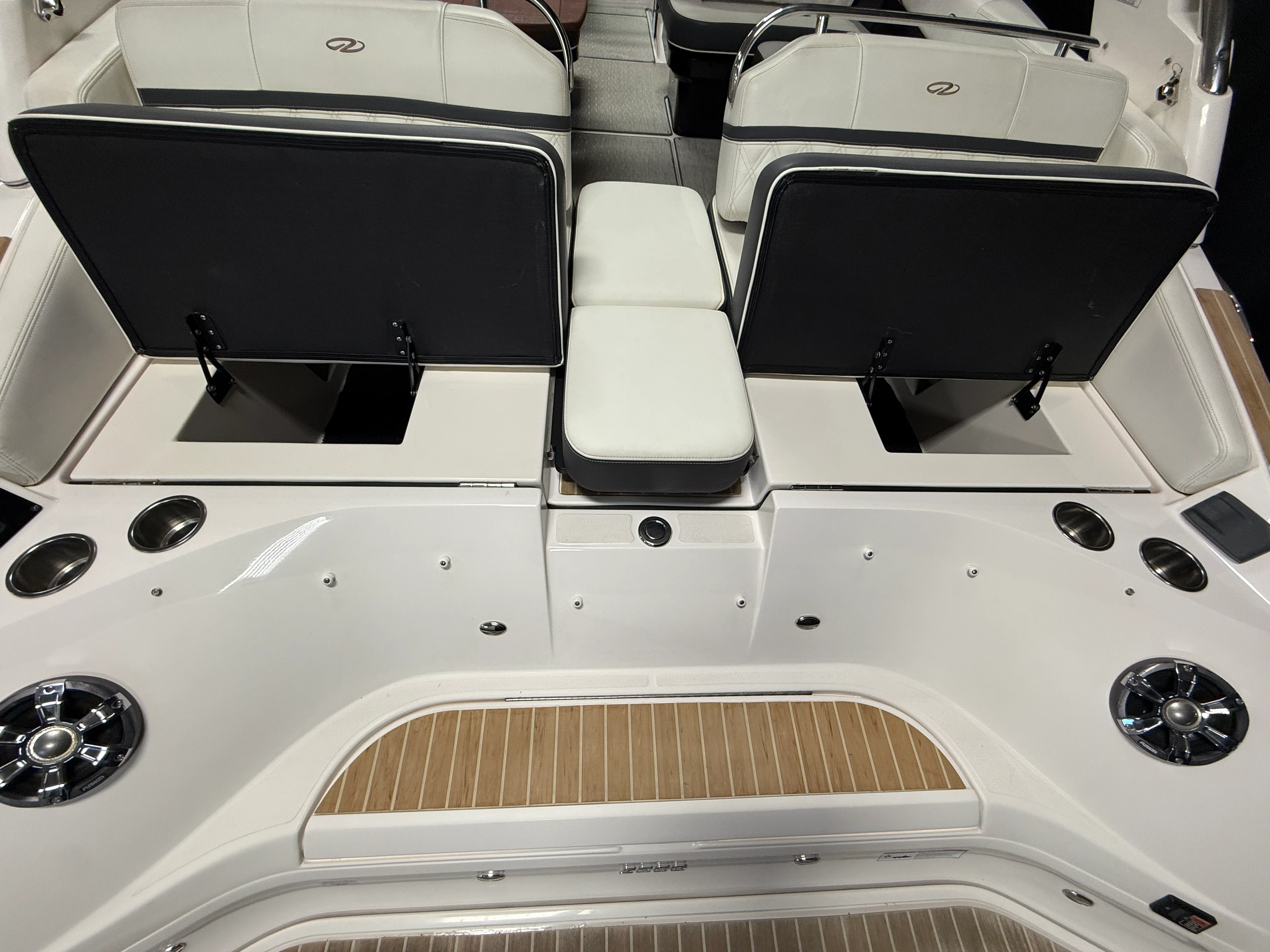 2018 Regal 2800 Image Thumbnail #17