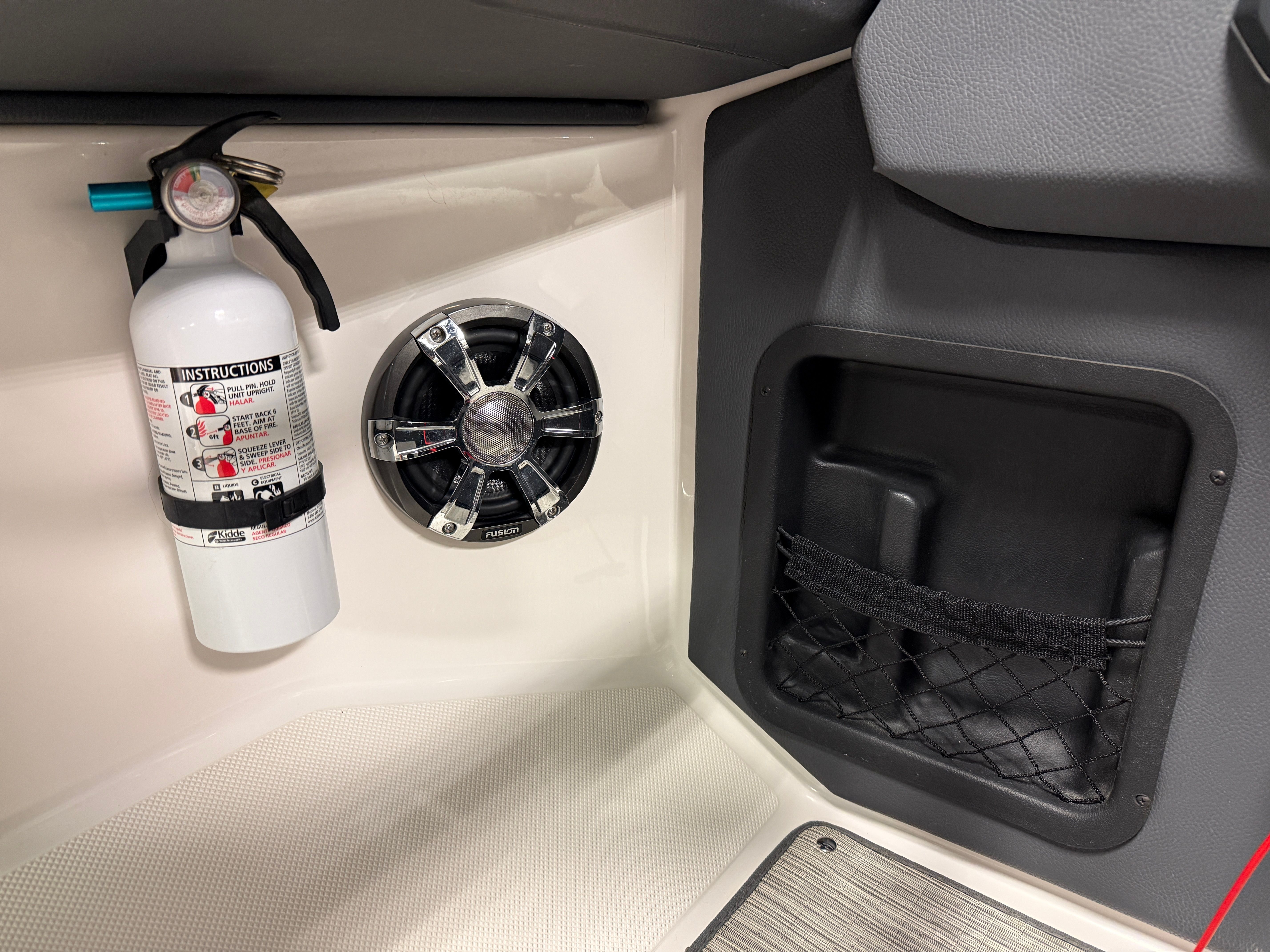 2018 Regal 2800 Image Thumbnail #64