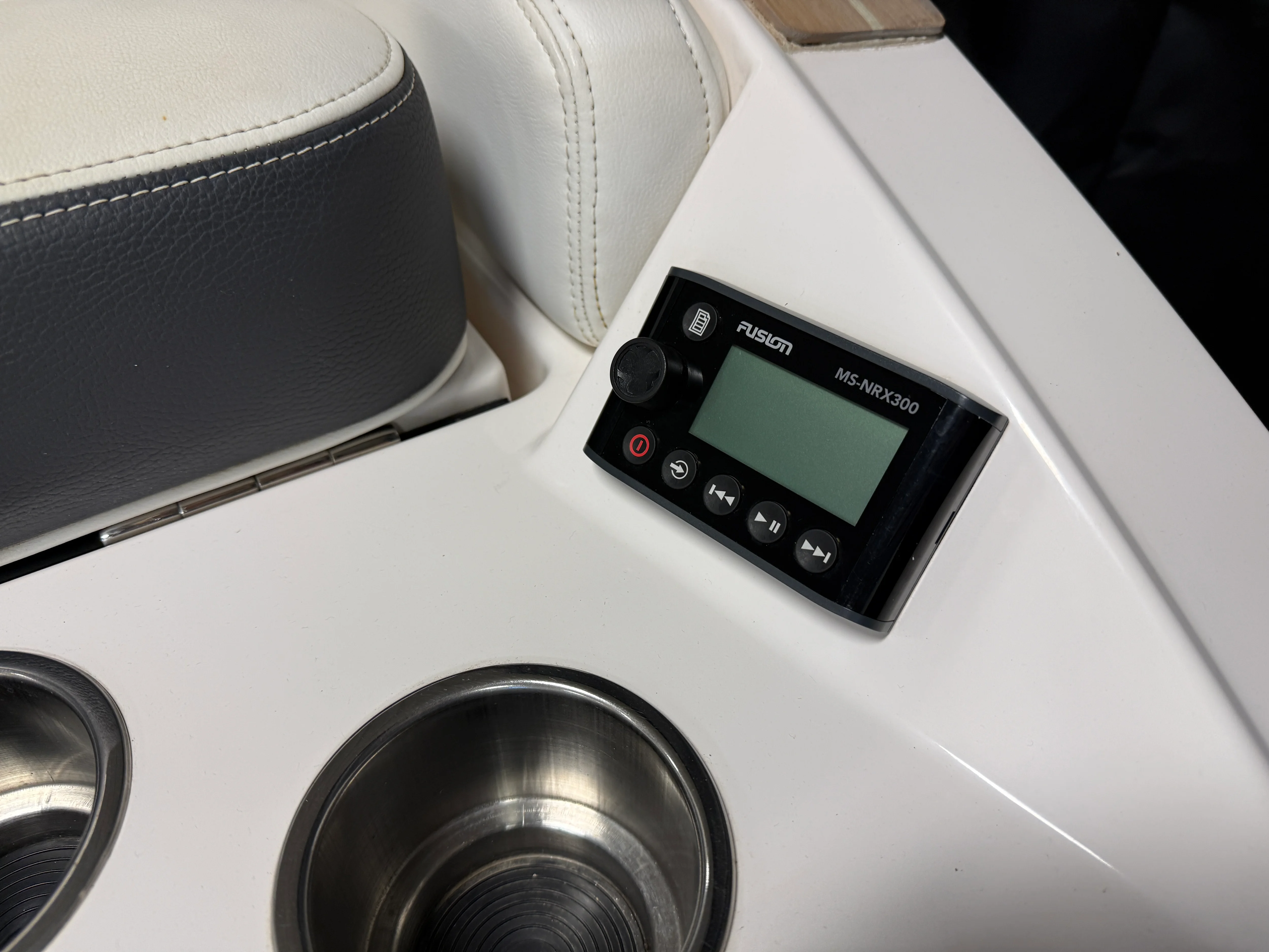 2018 Regal 2800 Image Thumbnail #14