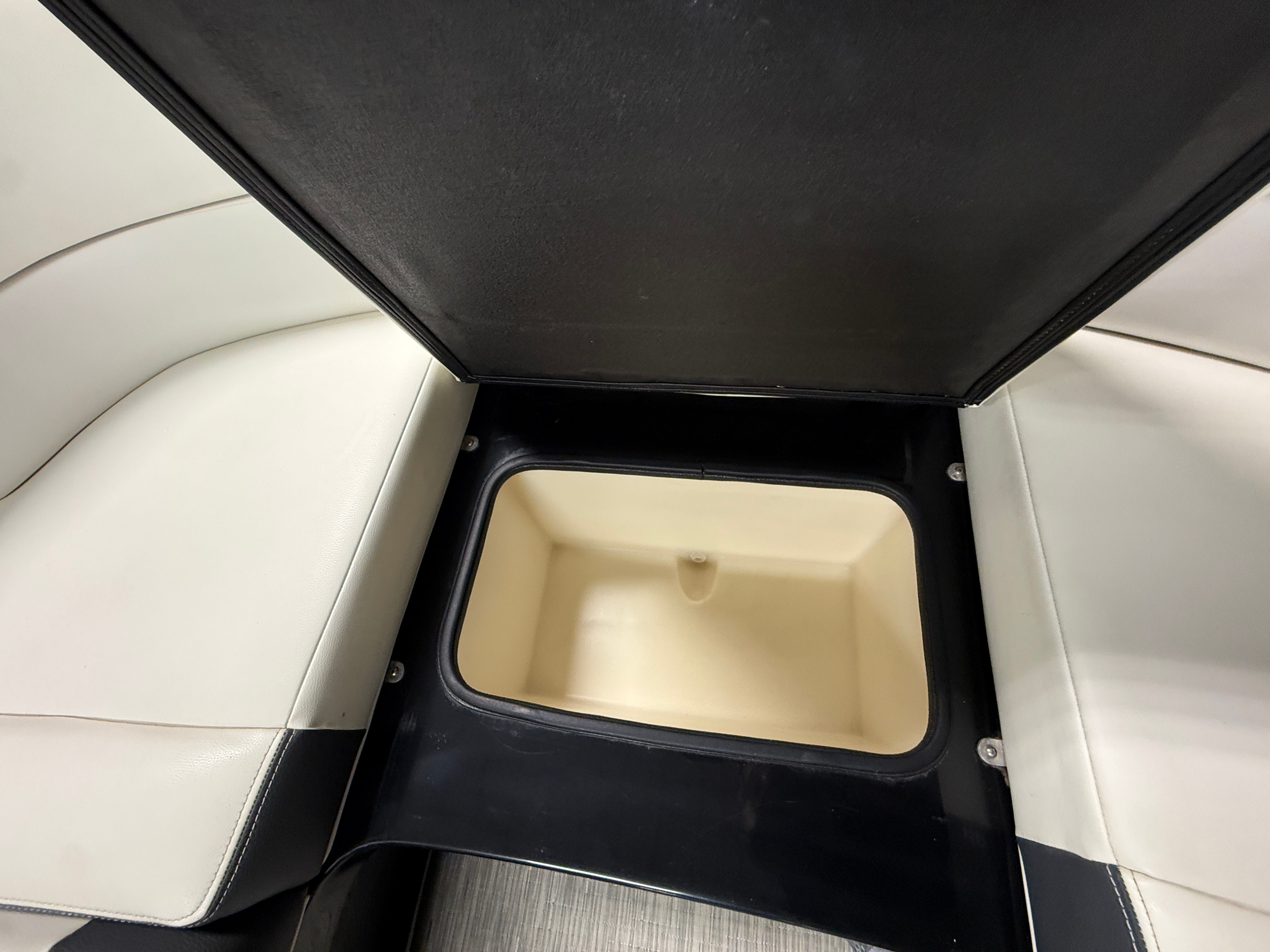 2018 Regal 2800 Image Thumbnail #73