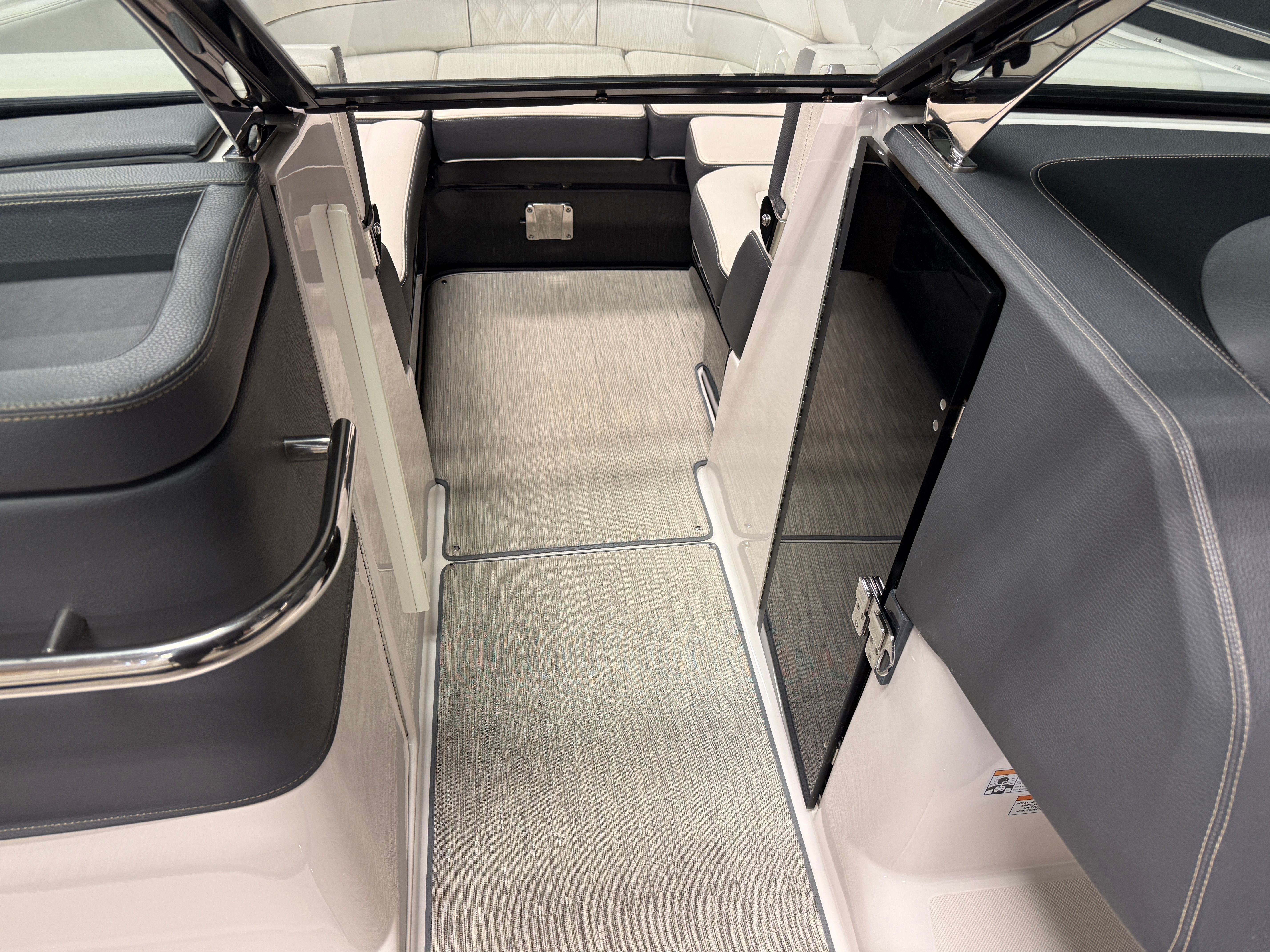 2018 Regal 2800 Image Thumbnail #48