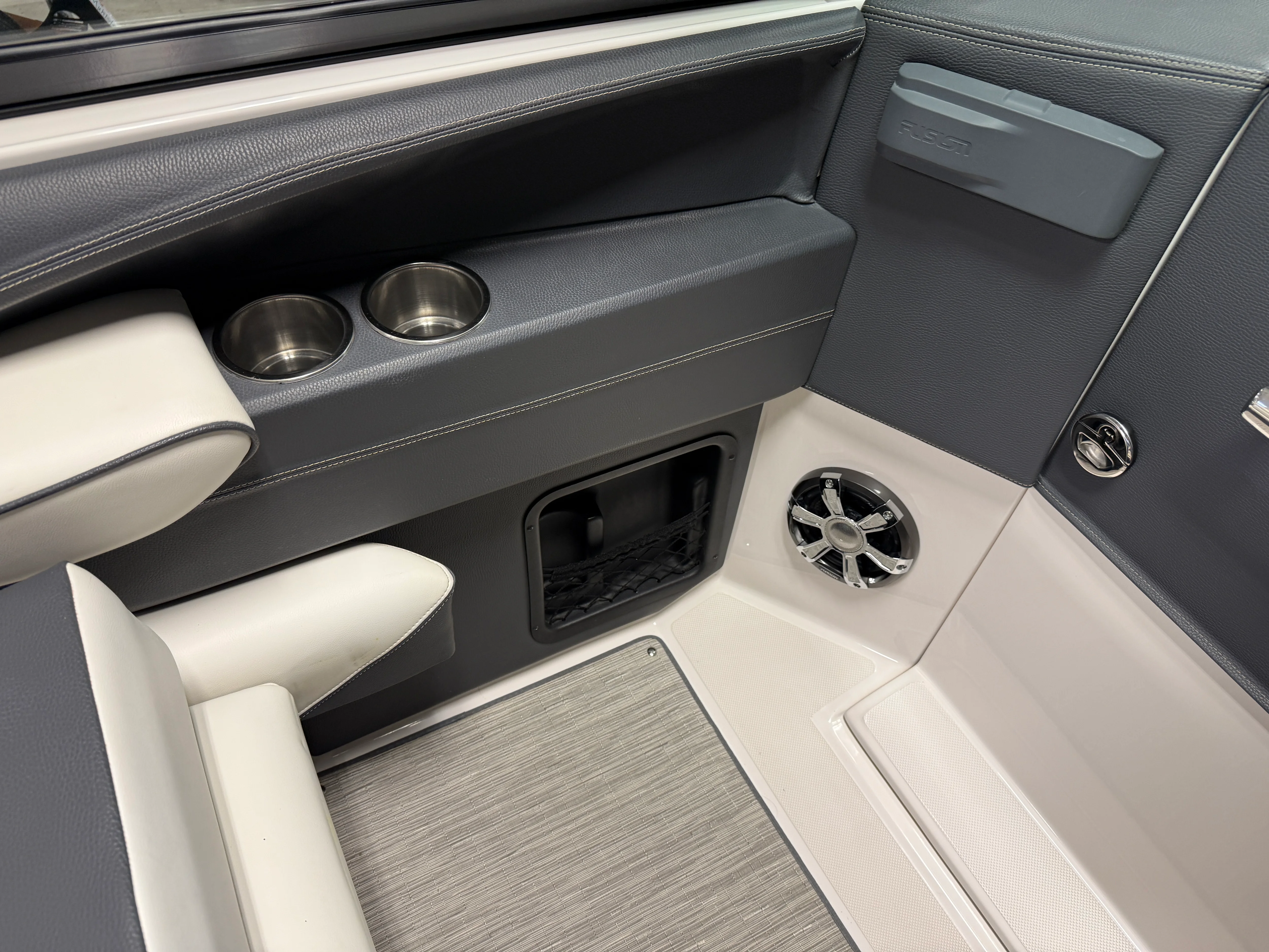 2018 Regal 2800 Image Thumbnail #41