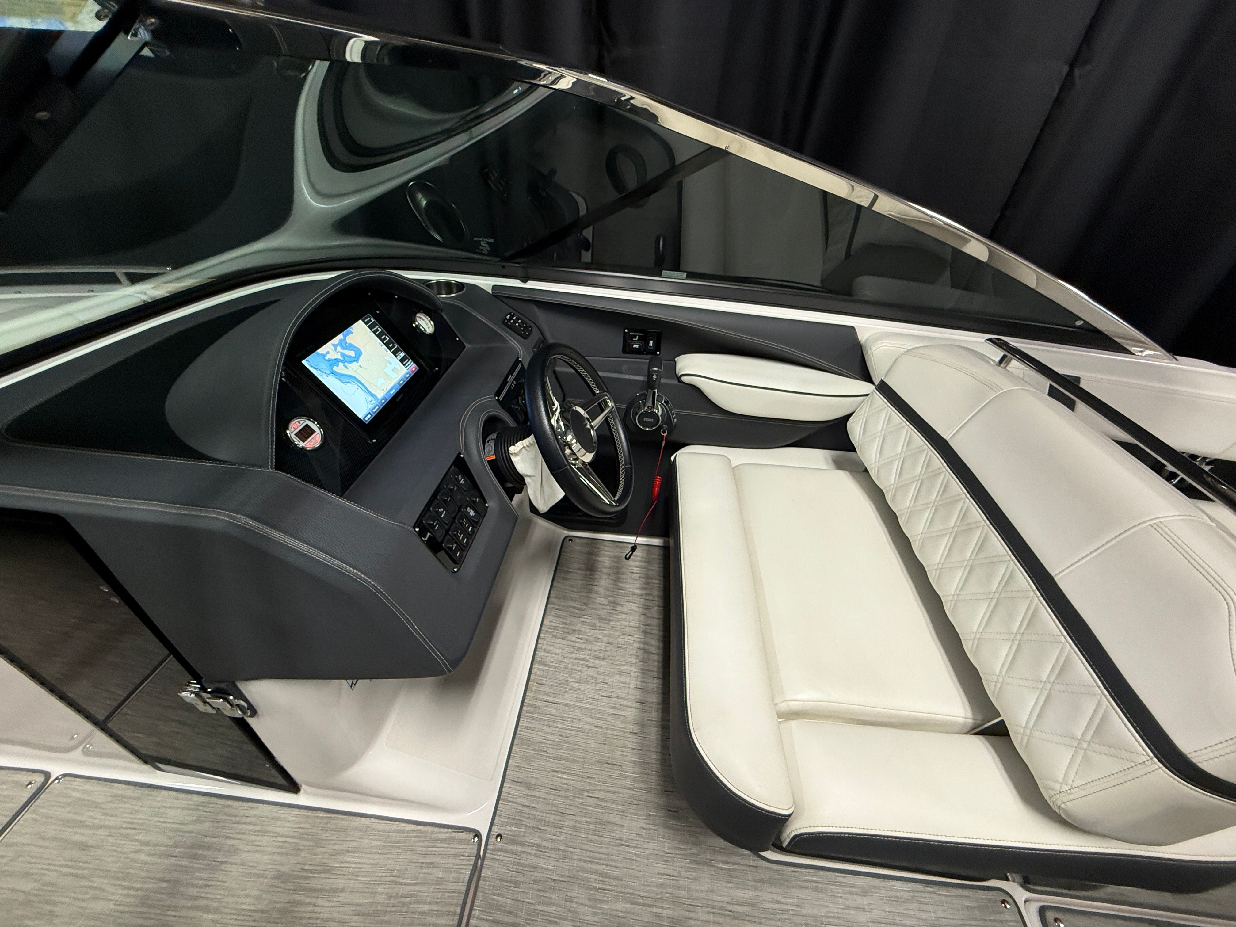 2018 Regal 2800 Image Thumbnail #52