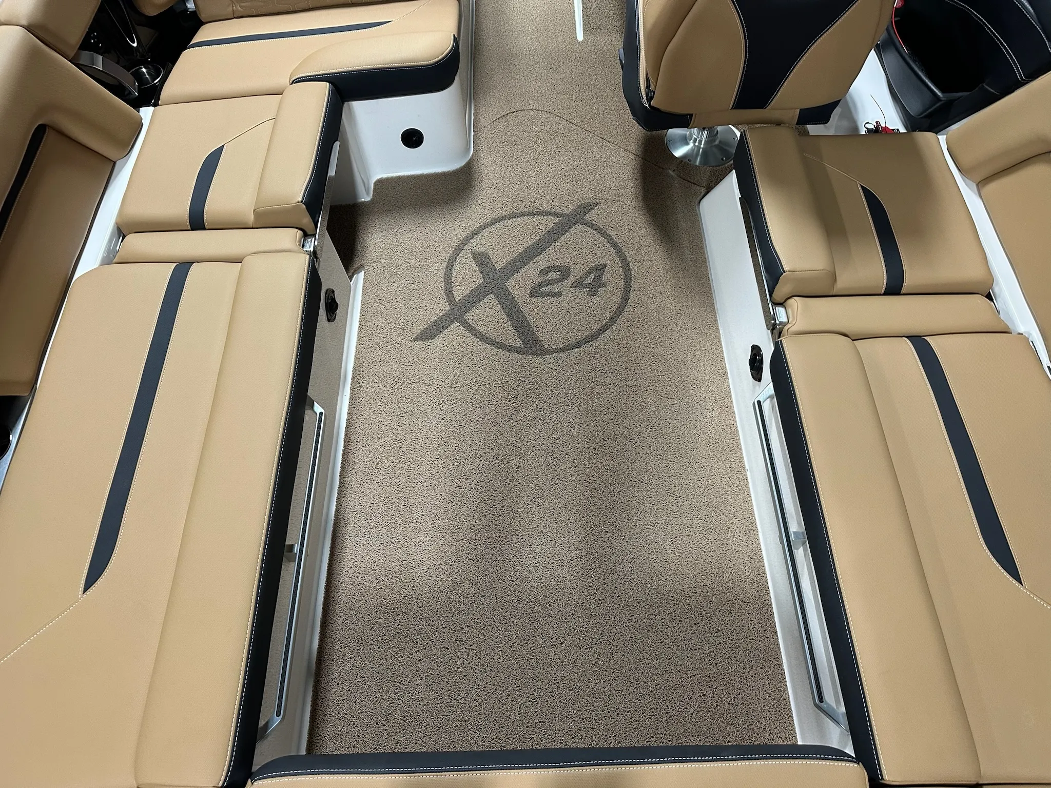 2021 Mastercraft X24 Image Thumbnail #15