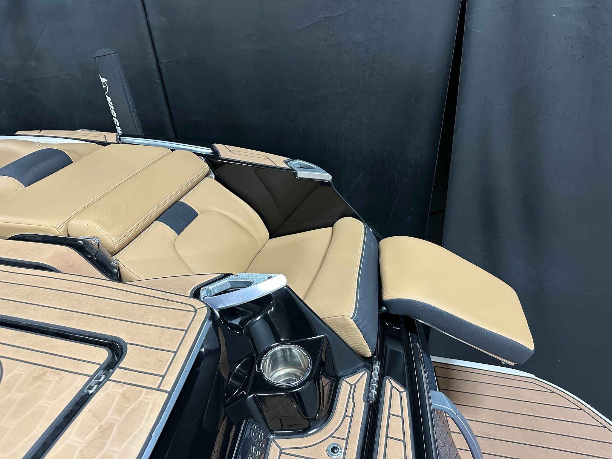 2021 Mastercraft X24 Image Thumbnail #12