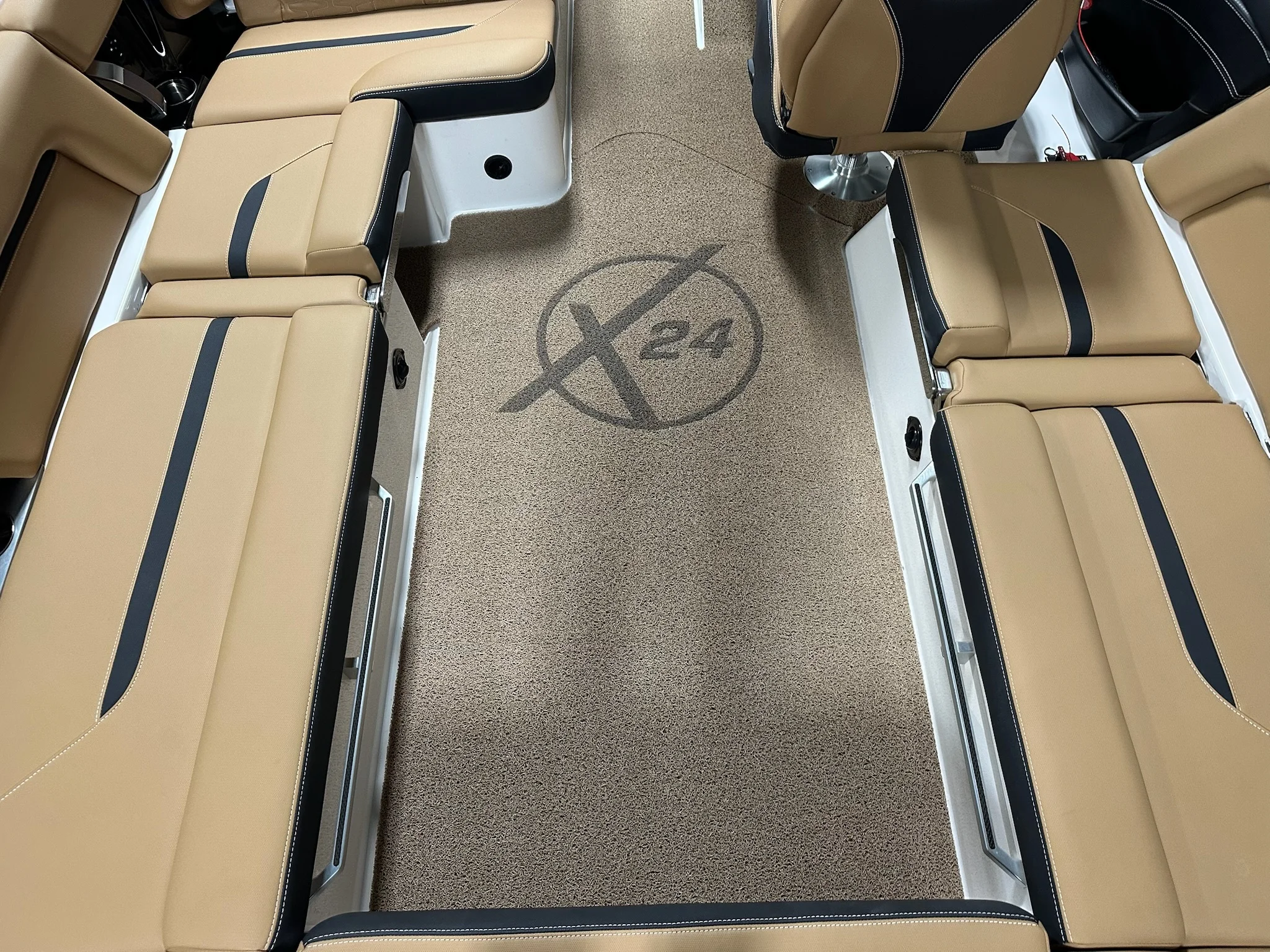 2021 Mastercraft X24 Image Thumbnail #15