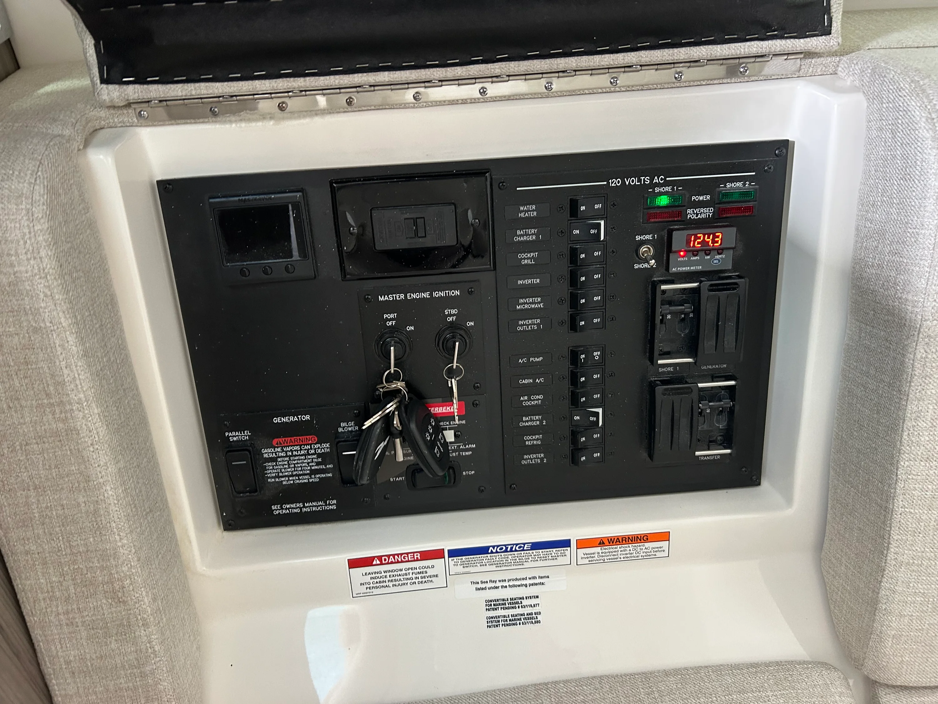 2026 Sea Ray Sundancer 370 Outboard Image Thumbnail #48