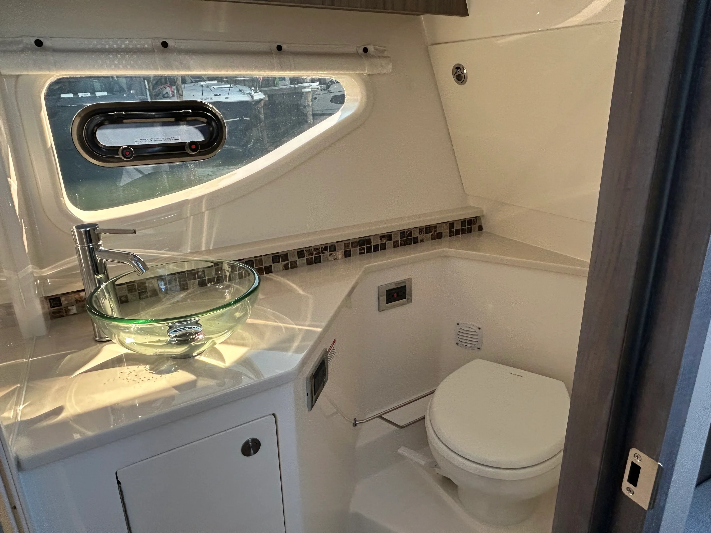 2026 Sea Ray Sundancer 370 Outboard Image Thumbnail #45