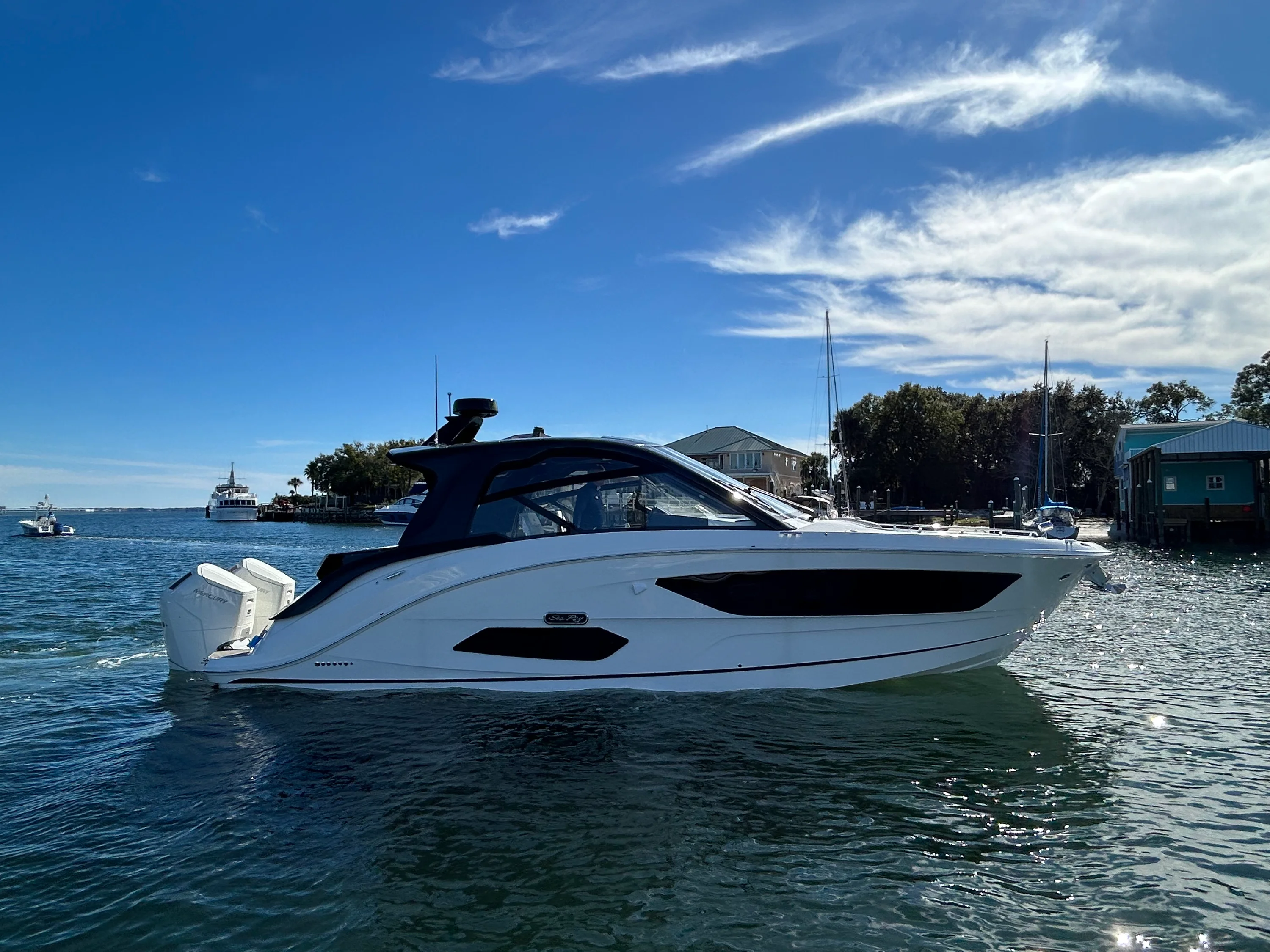 2026 Sea Ray Sundancer 370 Outboard Image Thumbnail #6