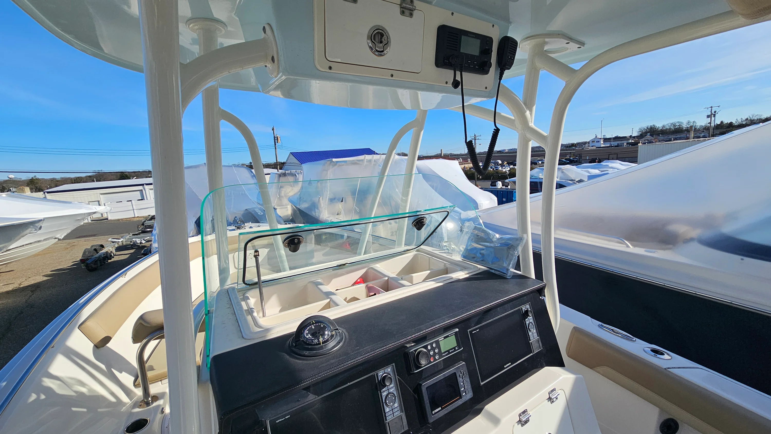 2021 Sailfish 242 CC Image Thumbnail #13