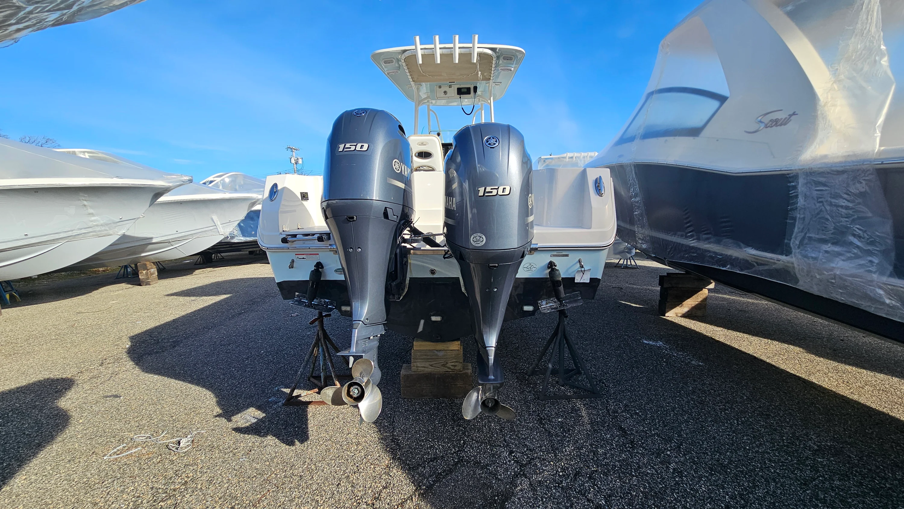 2021 Sailfish 242 CC Image Thumbnail #5