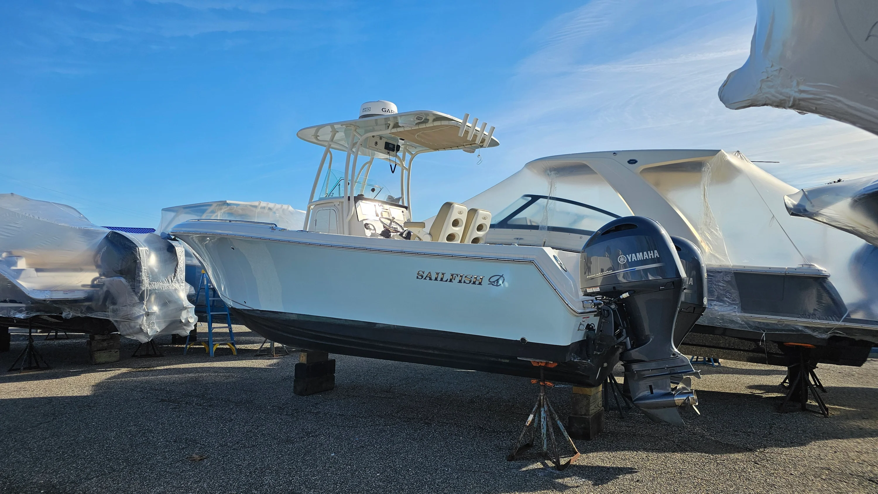 2021 Sailfish 242 CC Image Thumbnail #2