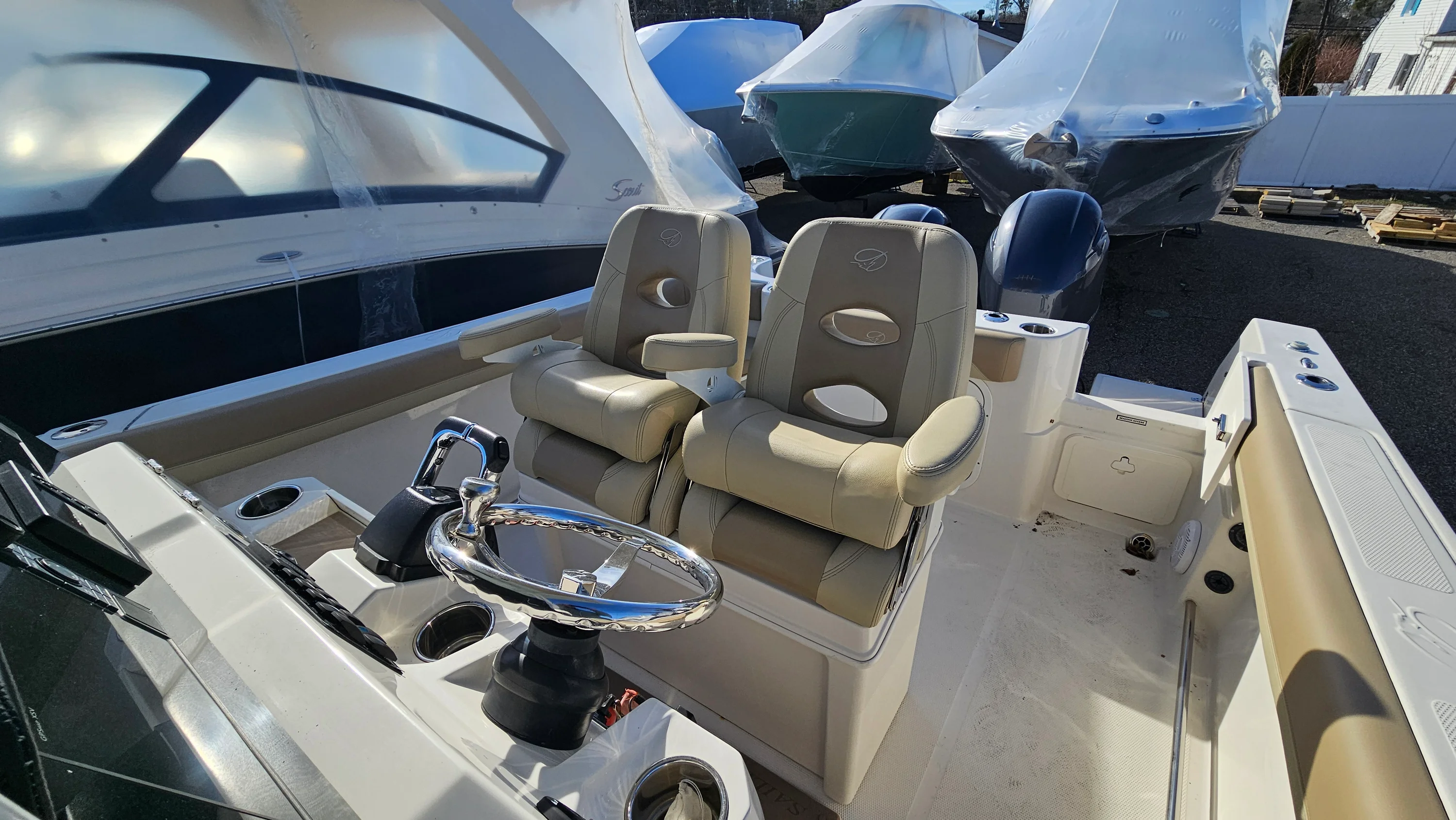 2021 Sailfish 242 CC Image Thumbnail #11