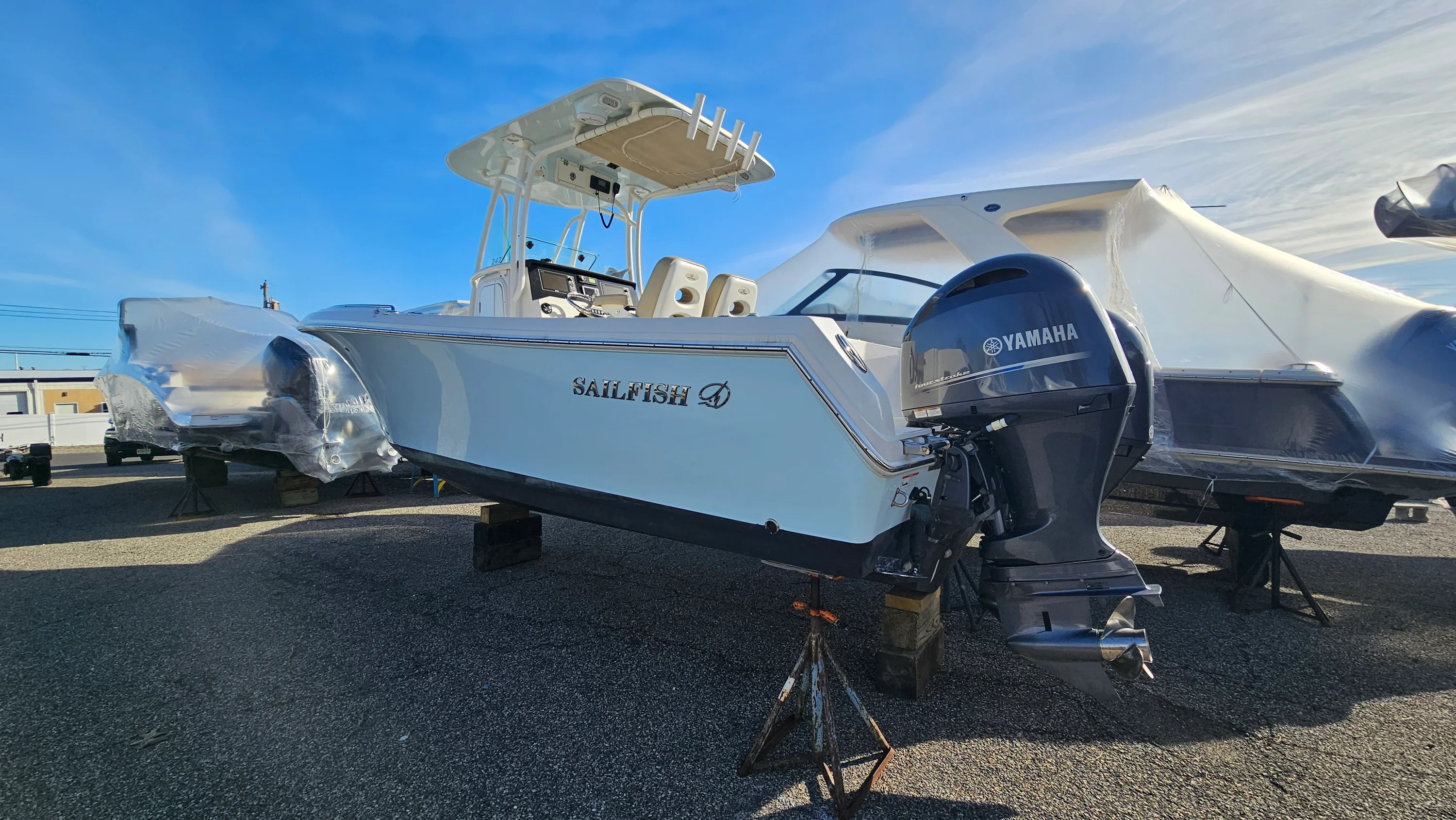 2021 Sailfish 242 CC Image Thumbnail #7
