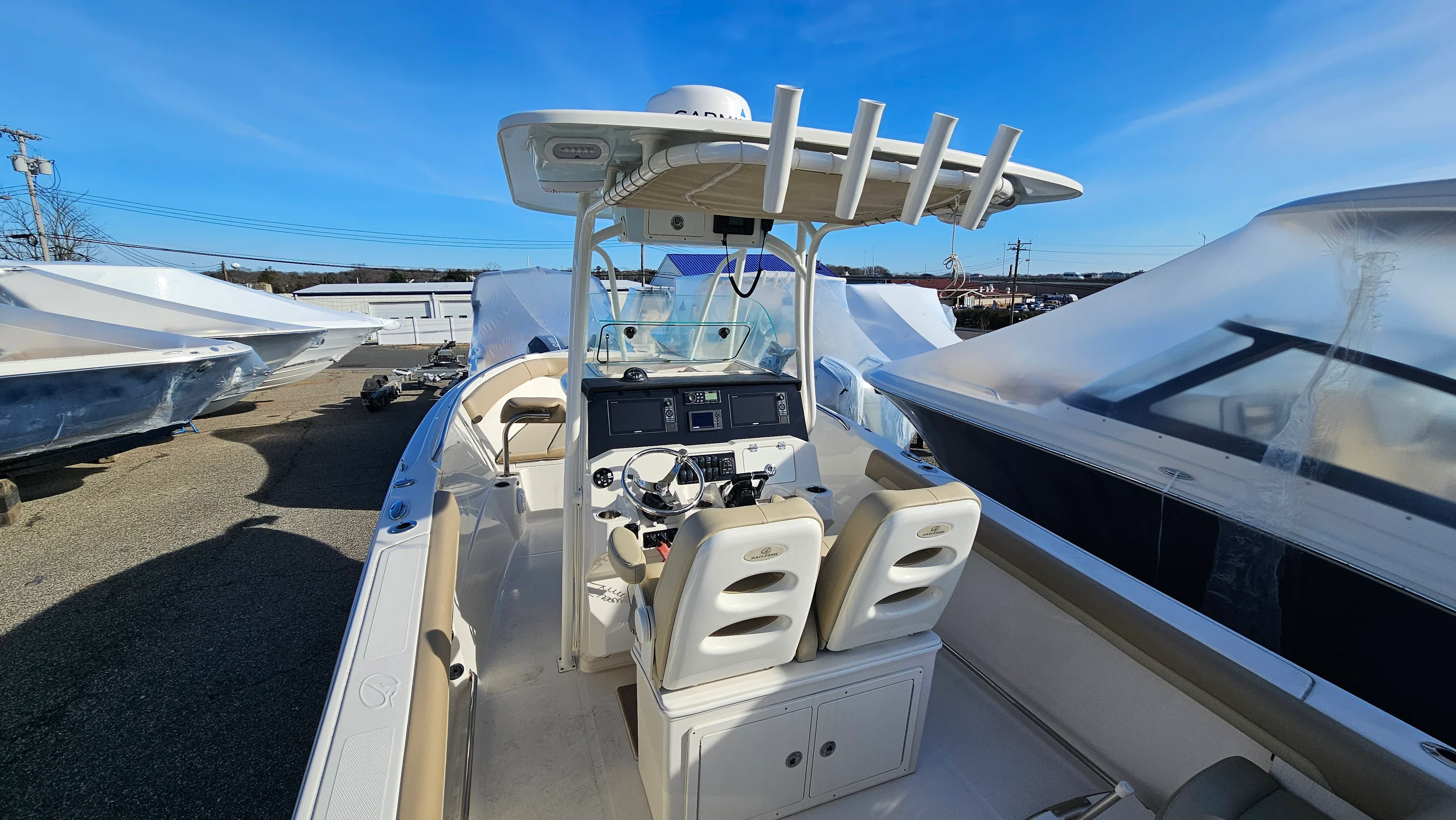 2021 Sailfish 242 CC Image Thumbnail #8