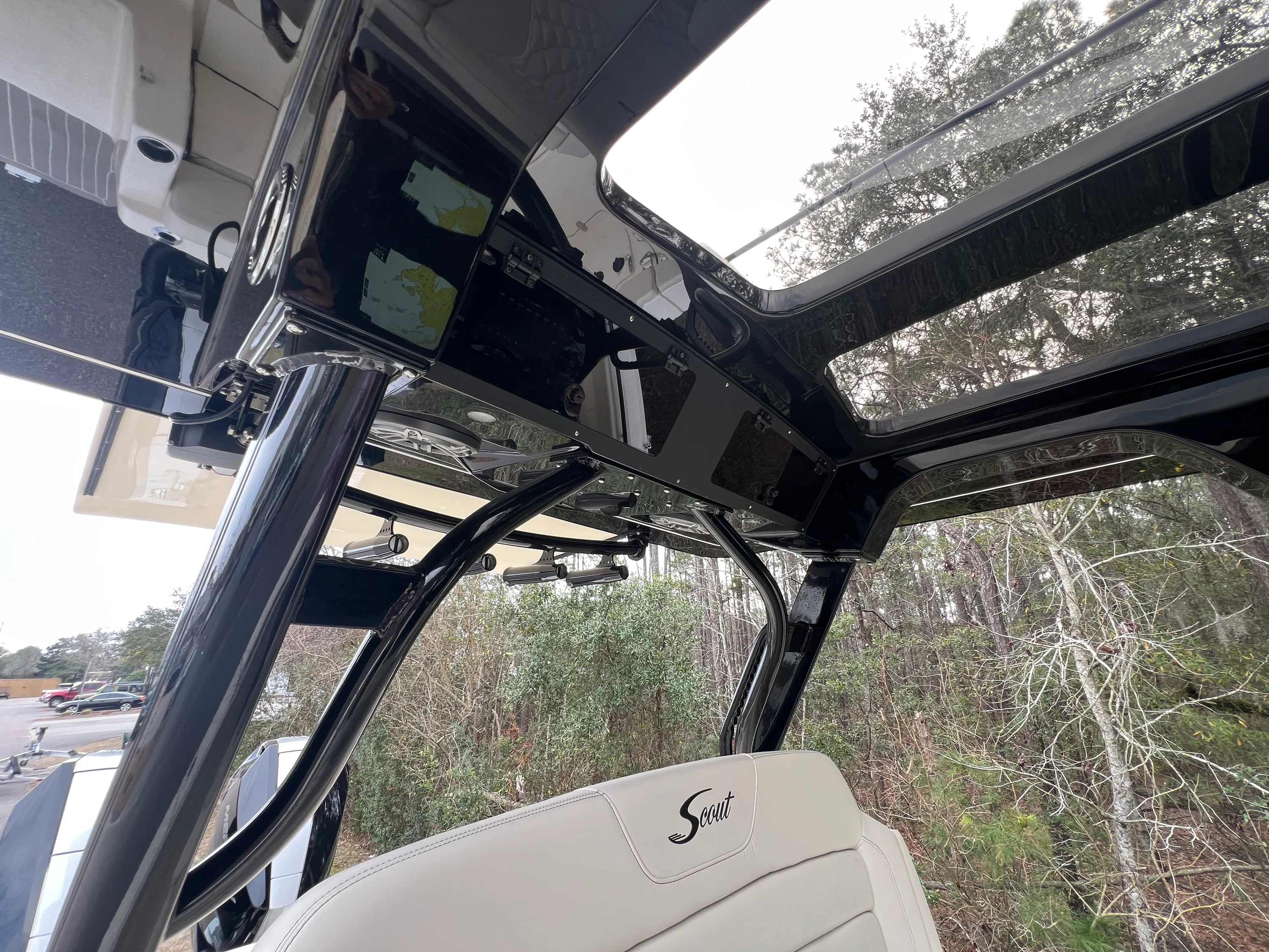 2026 Scout 330 LXF Image Thumbnail #19