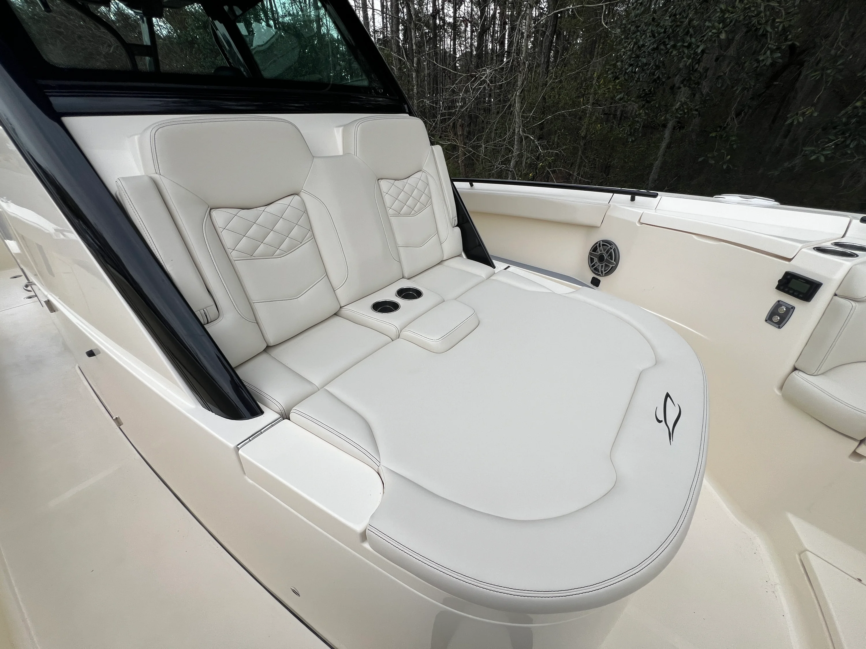 2026 Scout 330 LXF Image Thumbnail #35