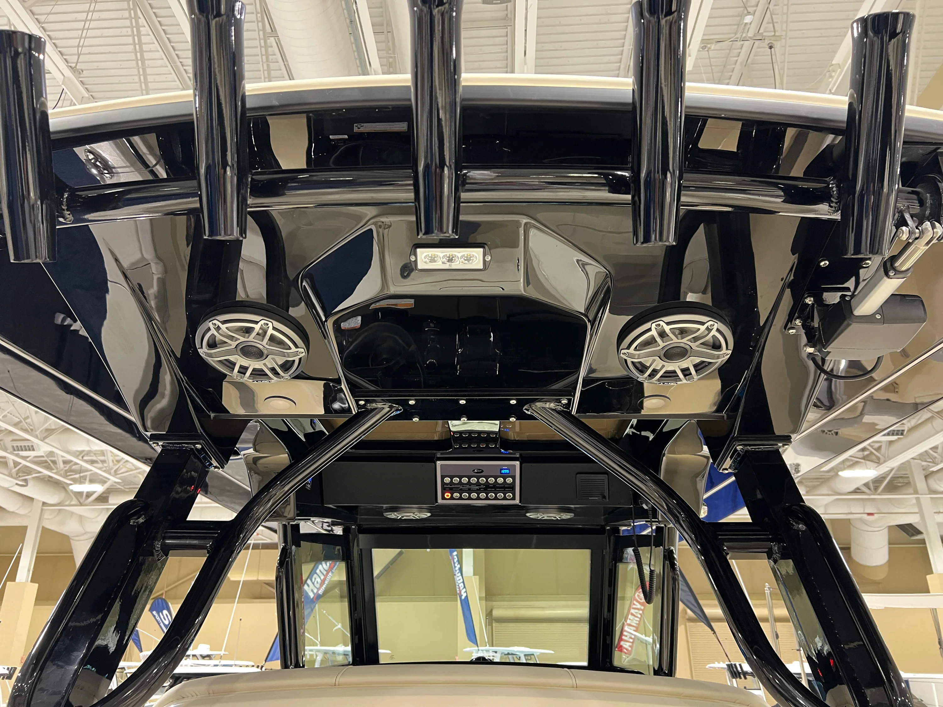 2026 Scout 330 LXF Image Thumbnail #18