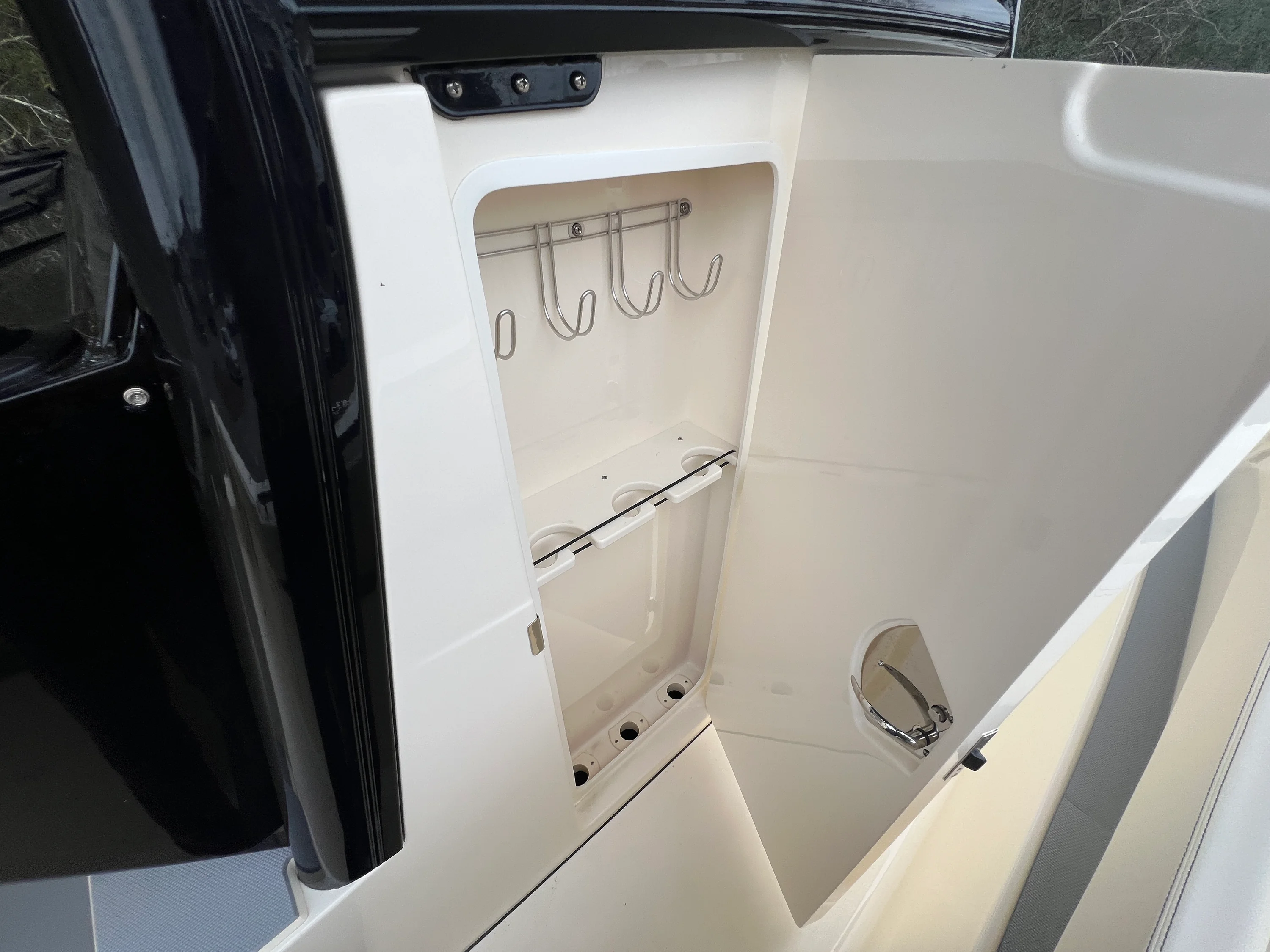 2026 Scout 330 LXF Image Thumbnail #29