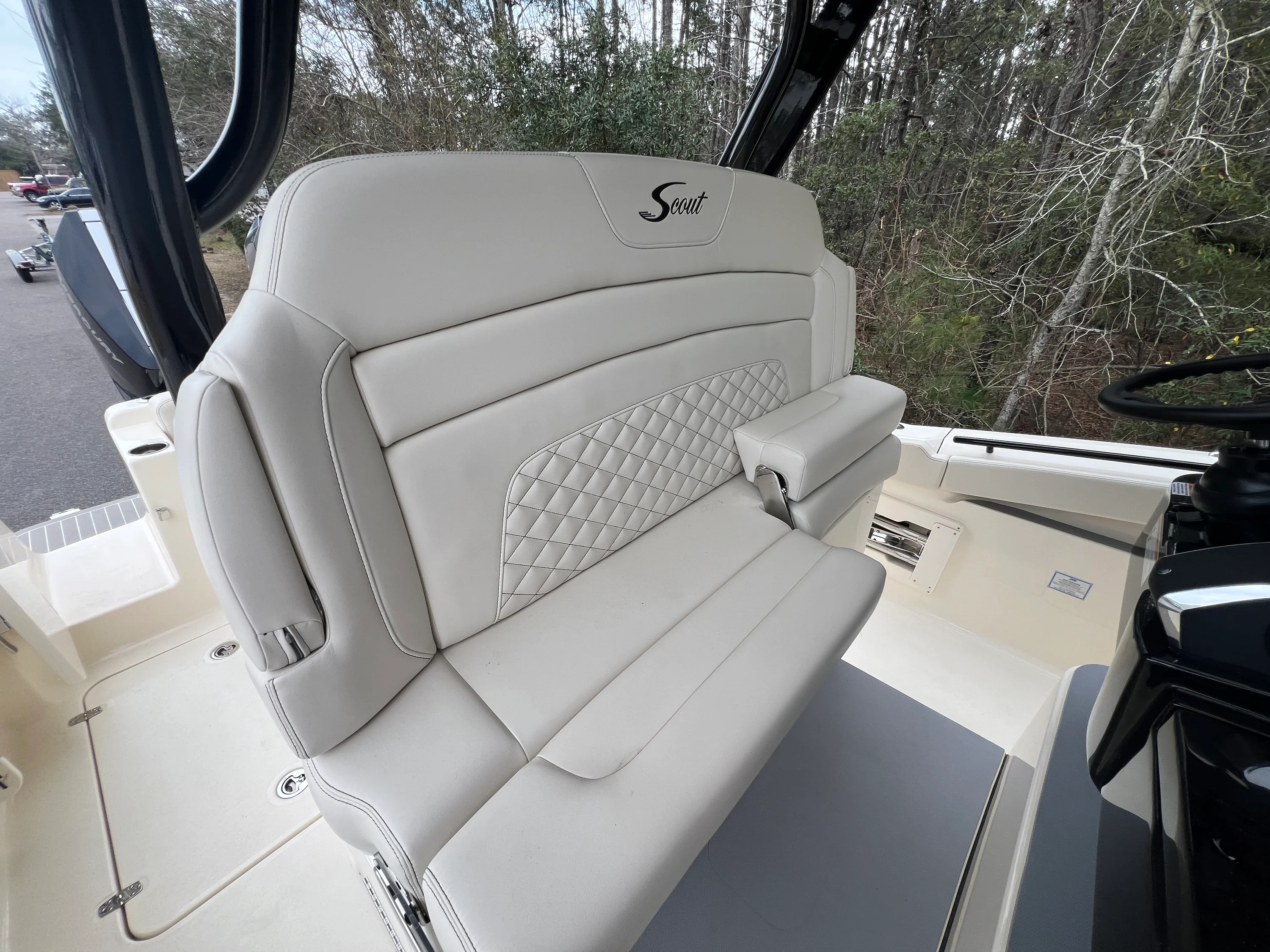 2026 Scout 330 LXF Image Thumbnail #24