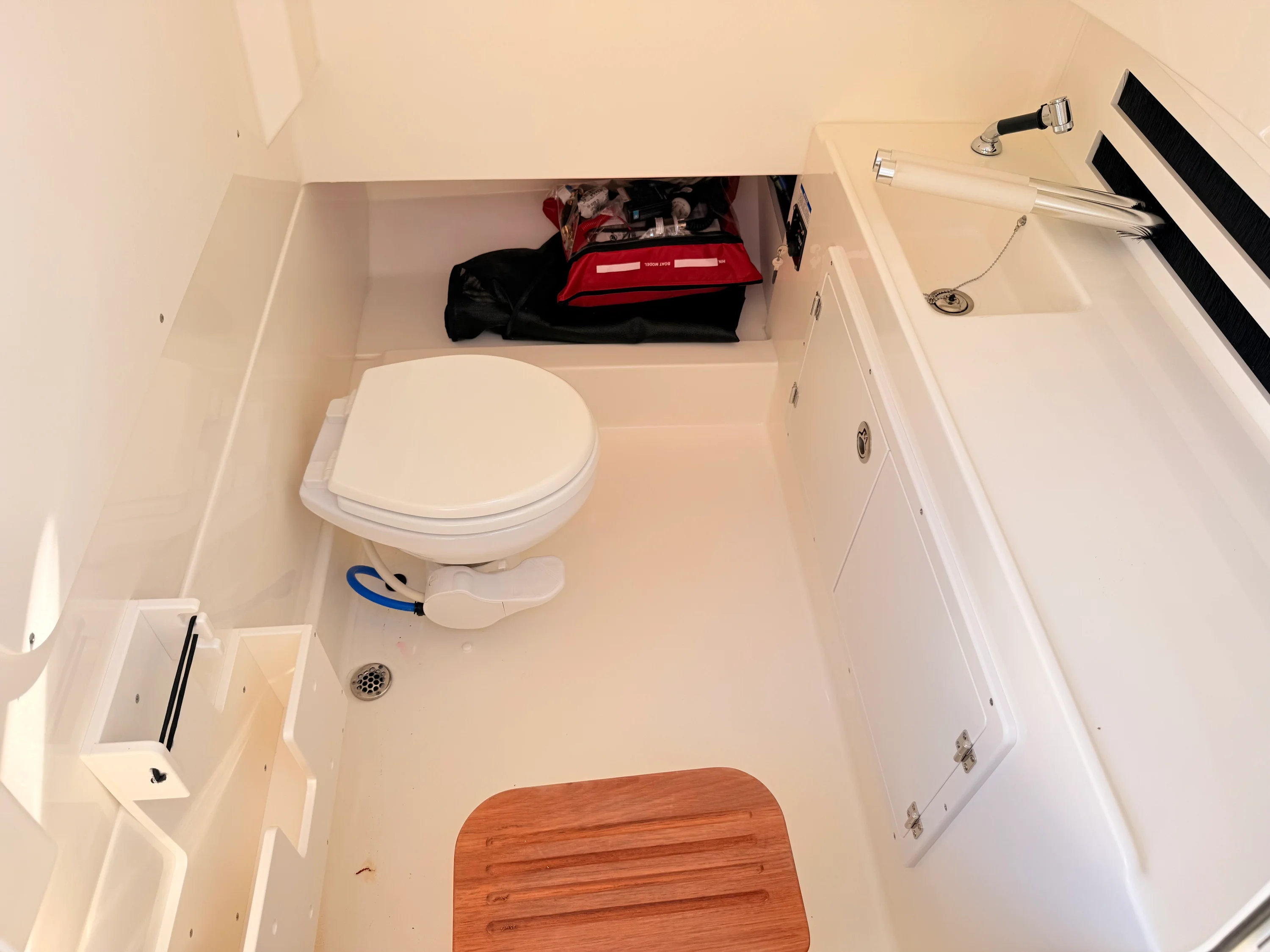 2026 Boston Whaler 330 Outrage Image Thumbnail #38