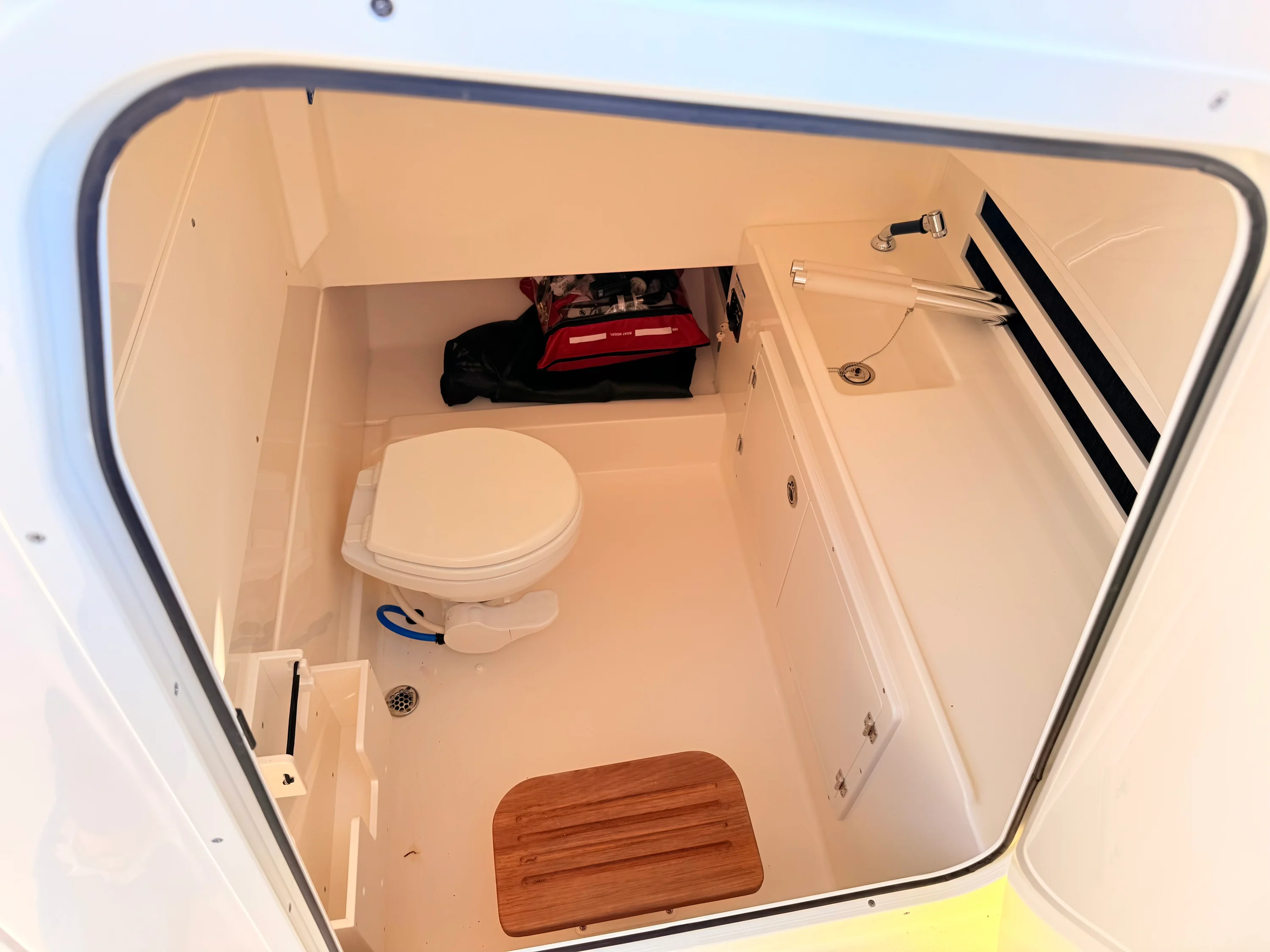 2026 Boston Whaler 330 Outrage Image Thumbnail #39