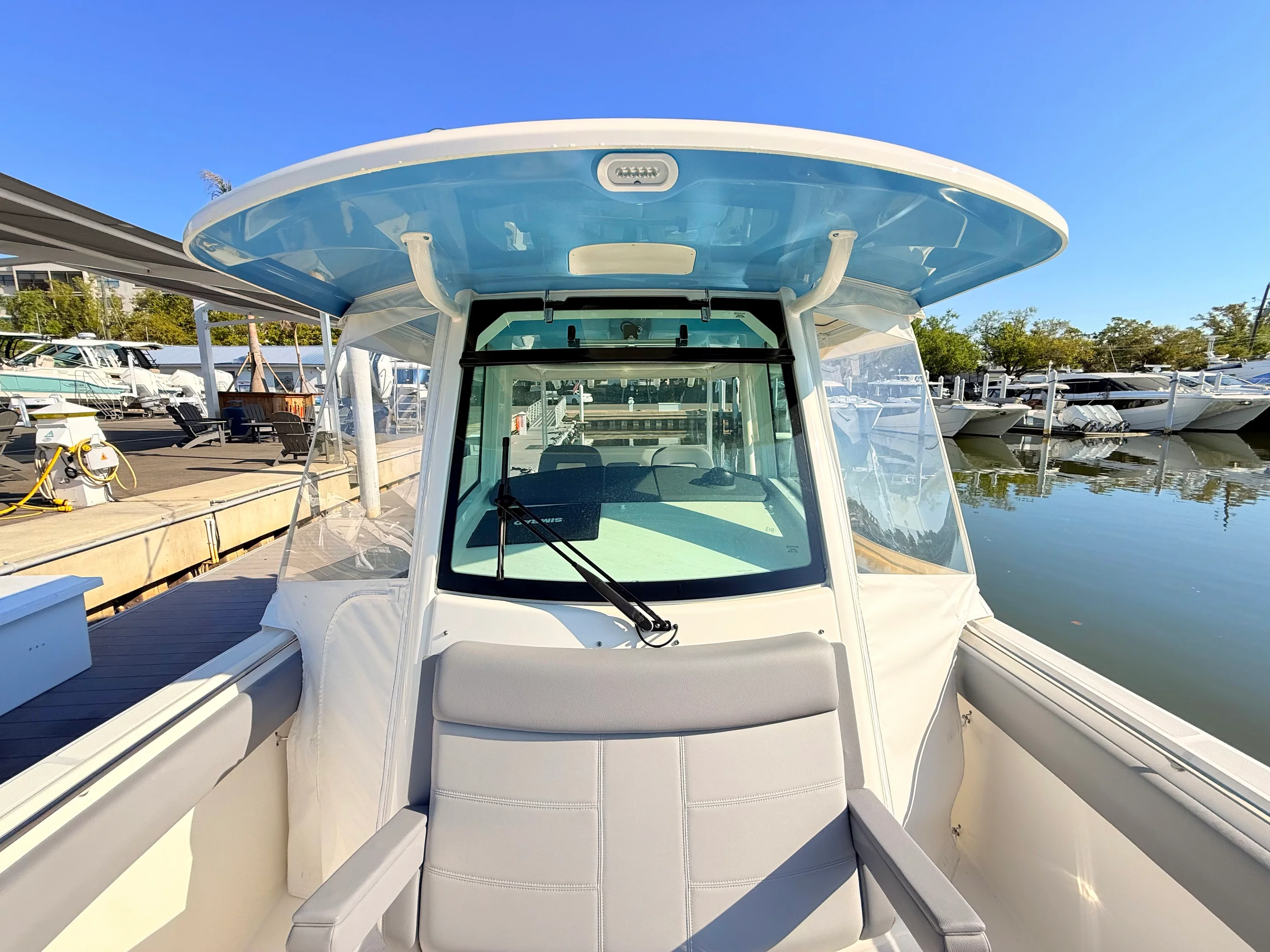 2026 Boston Whaler 330 Outrage Image Thumbnail #28