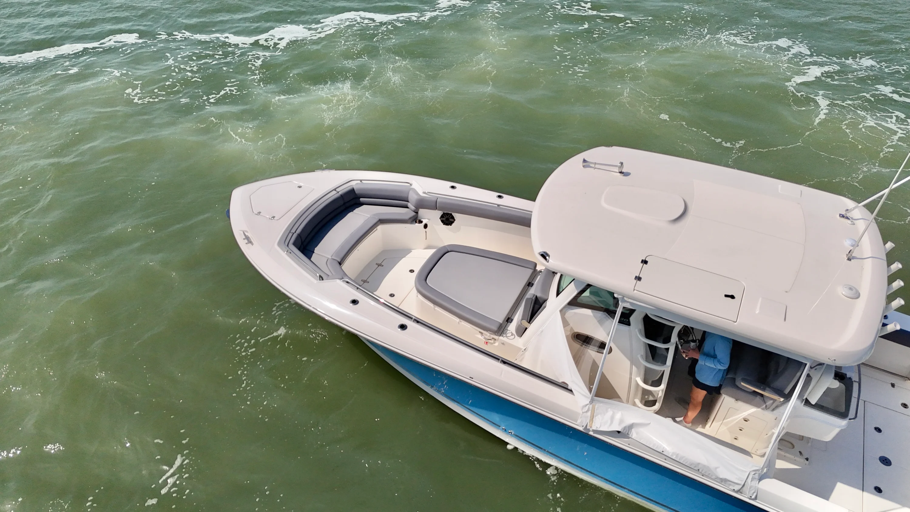 2026 Boston Whaler 330 Outrage Image Thumbnail #12